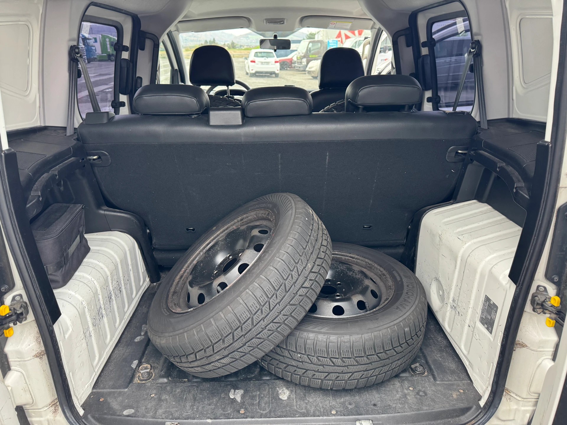 FIAT Fiorino 1.3 MJ Base-image-7