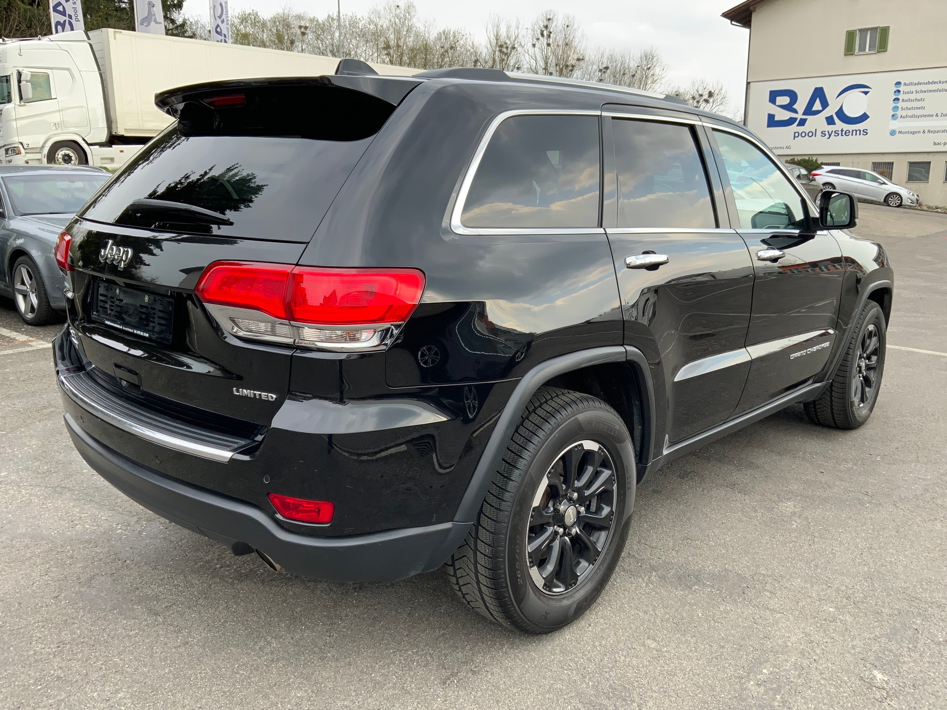 JEEP Grand Cherokee 3.0 CRD Limited Automatic-image-3