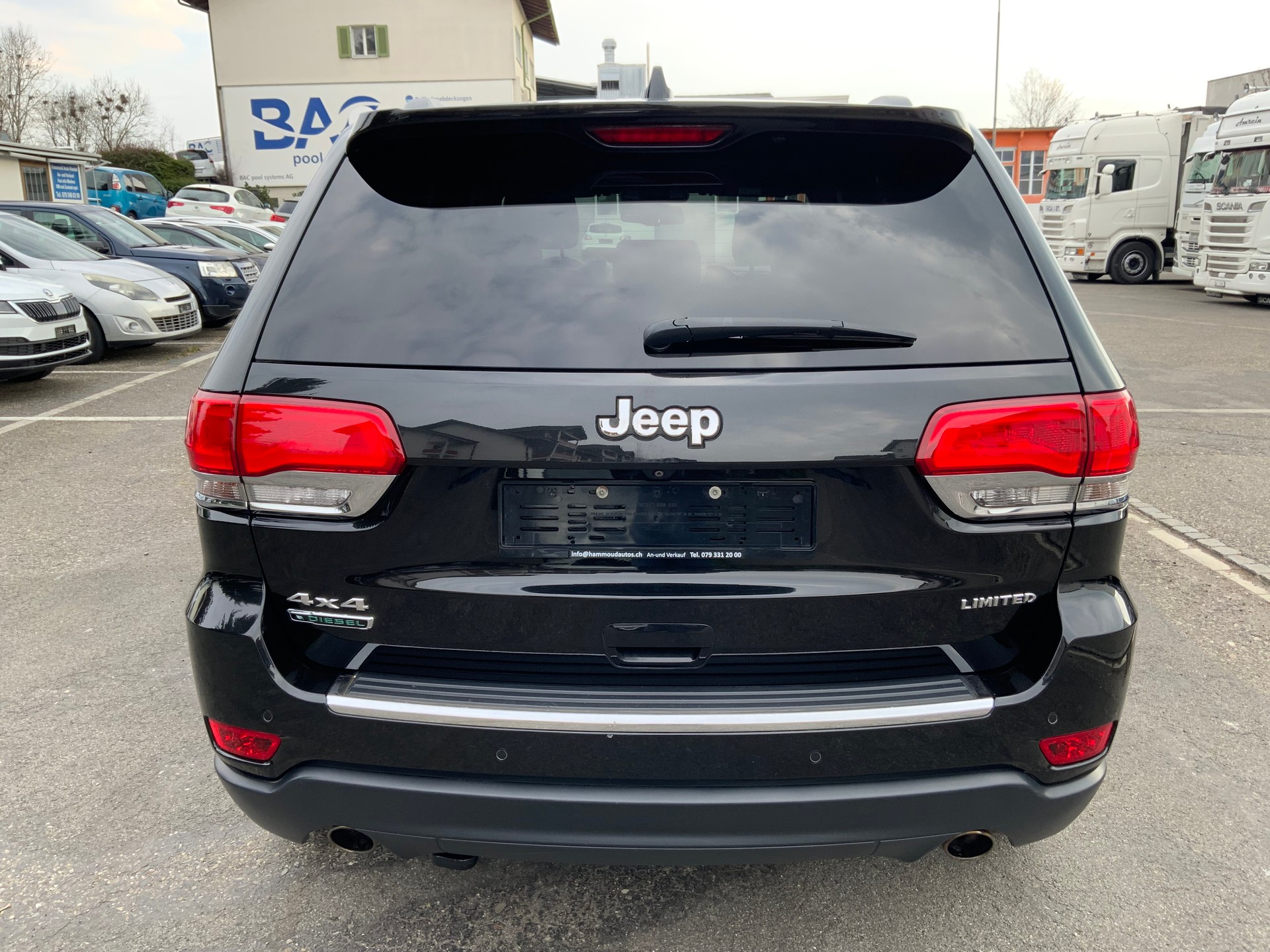 JEEP Grand Cherokee 3.0 CRD Limited Automatic-image-5