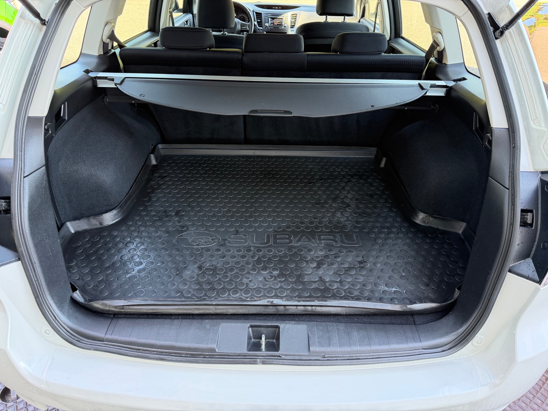 SUBARU Legacy 2.0i Swiss AWD Lineartronic-image-12