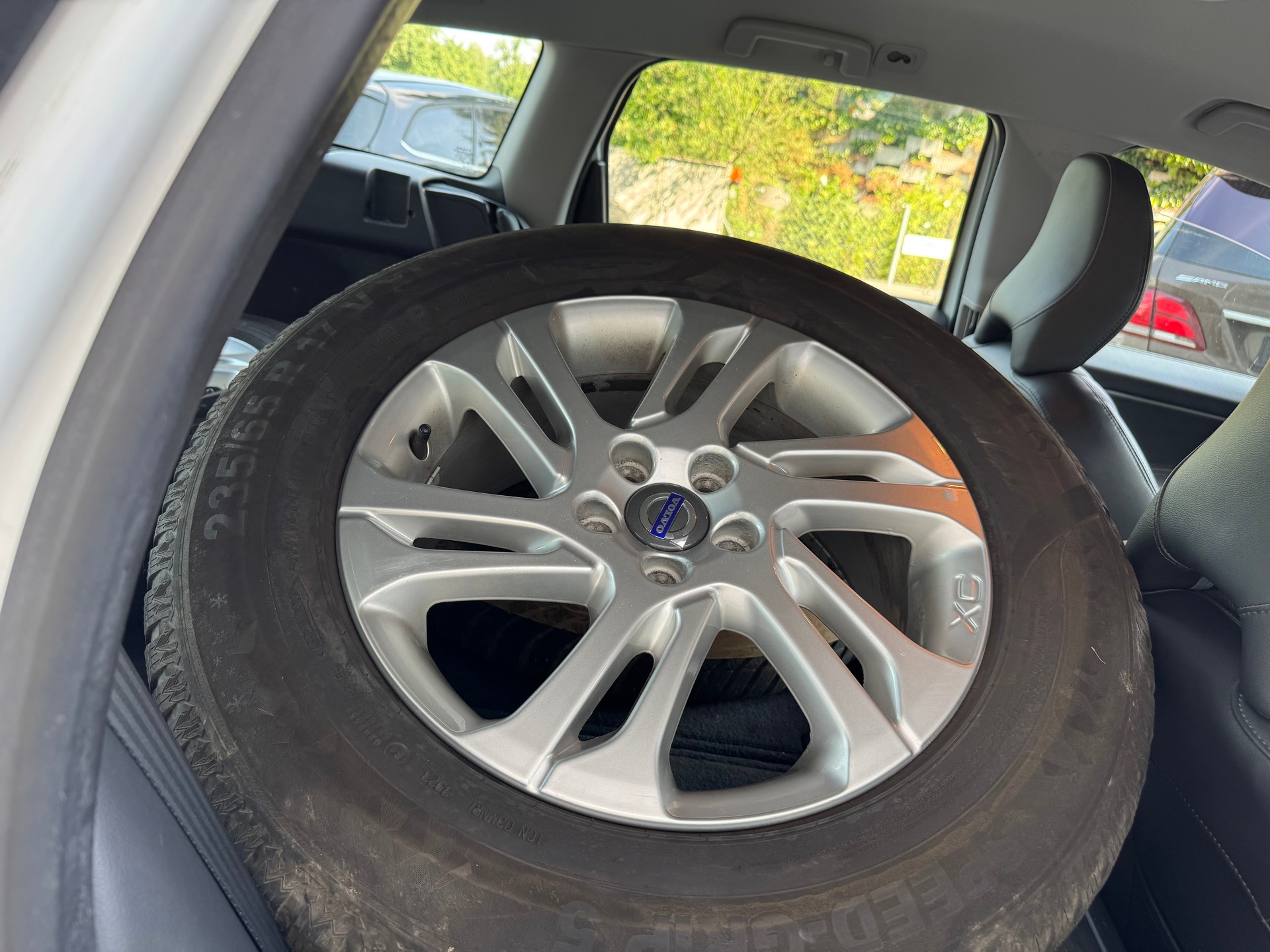 VOLVO XC60 D4 AWD Momentum Geartronic-image-9