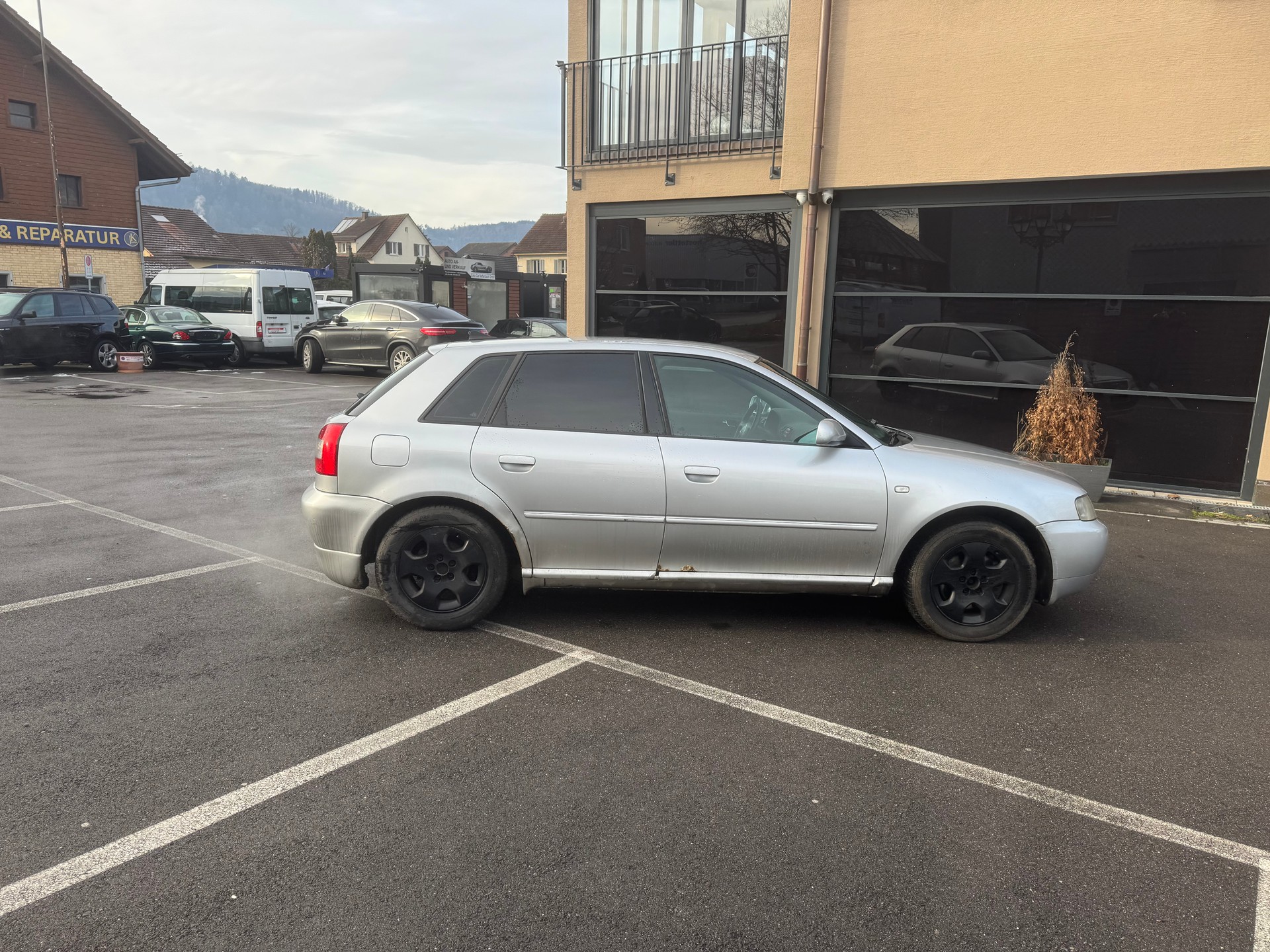 AUDI A3 1.8 T Attraction-image-3