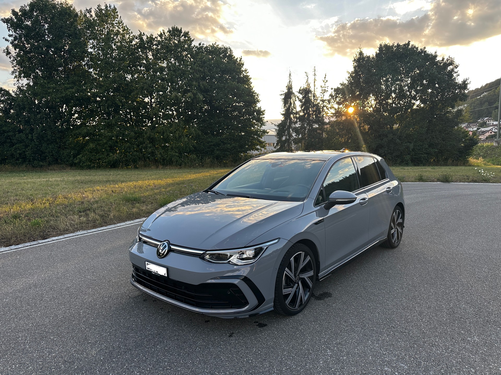 VW 2.0 TDI R-Line DSG-image-1