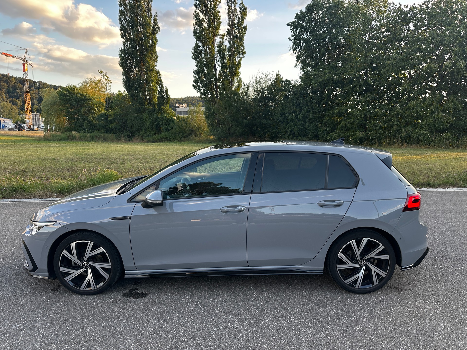 VW 2.0 TDI R-Line DSG-image-2