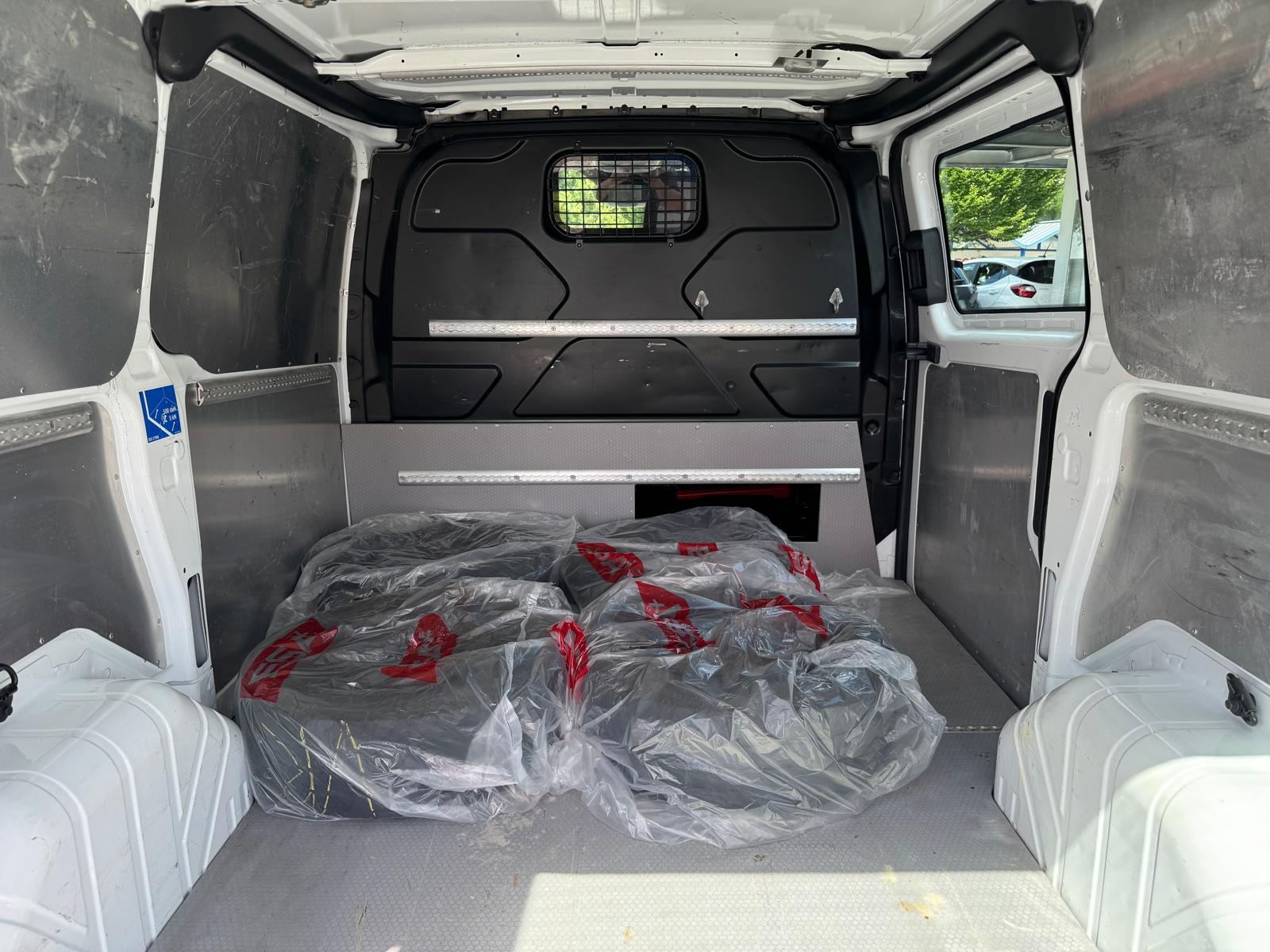 FORD Transit Cust 320 L1 Trend-image-15