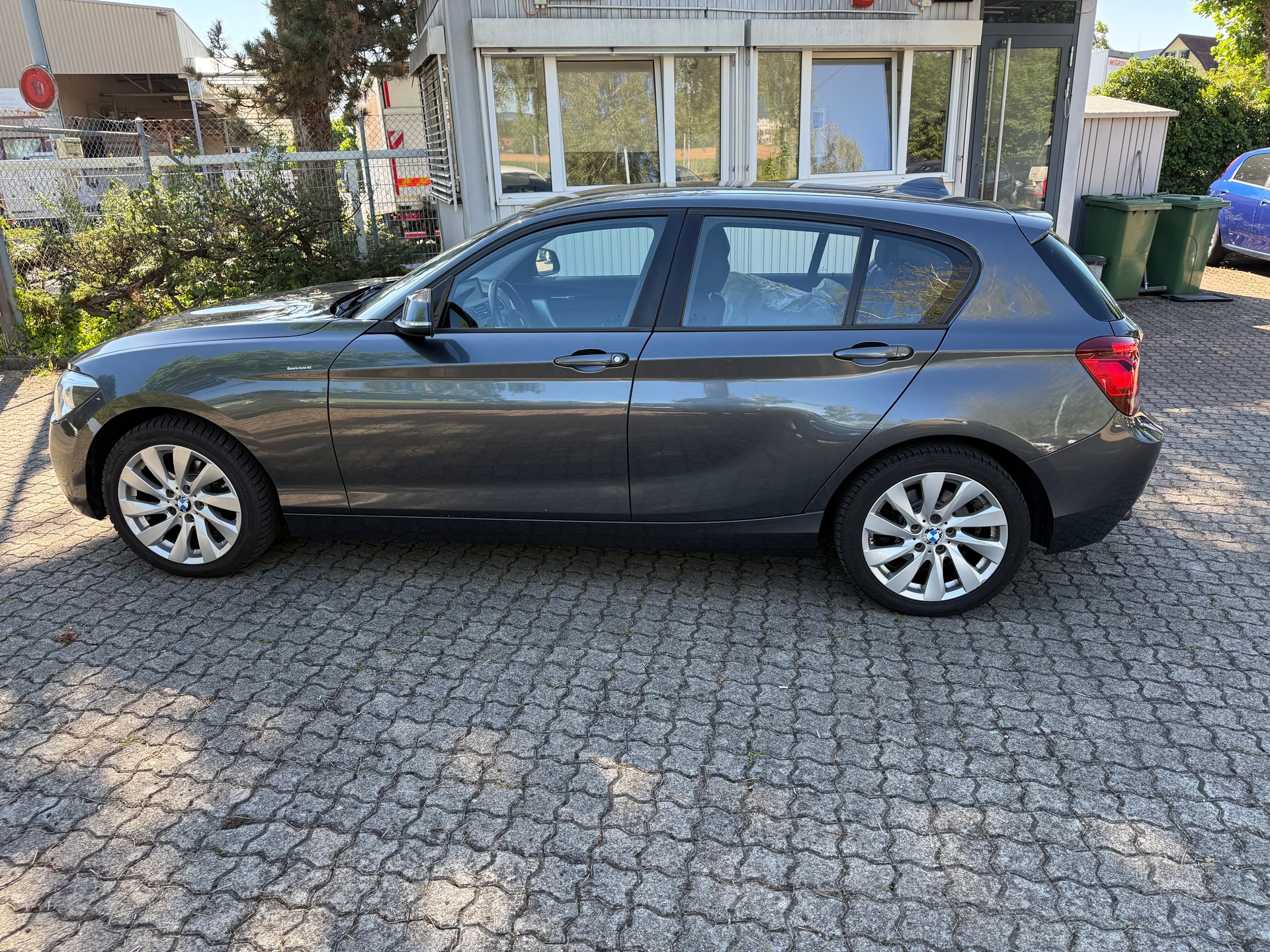 BMW 116i Steptronic-image-7