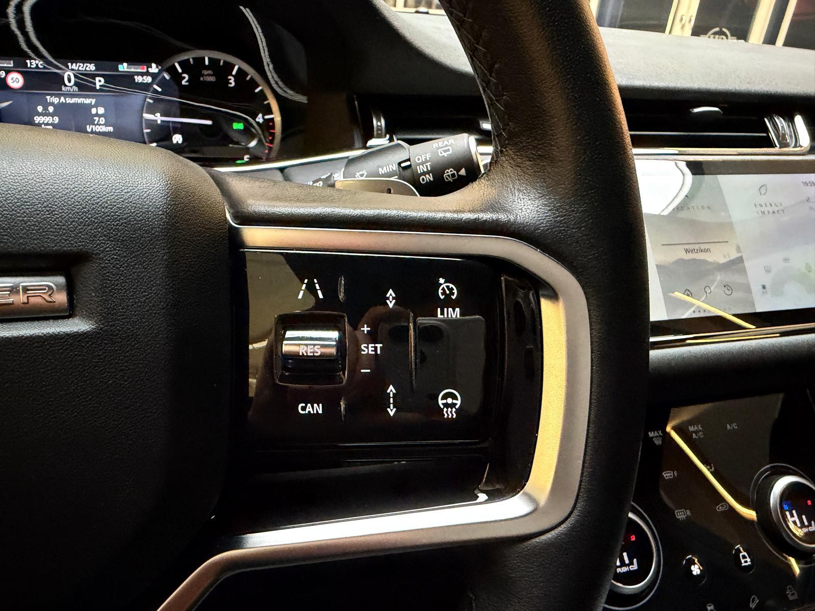 LAND ROVER Range Rover Evoque 2.0 D 200 R-Dynamic HSE-image-24