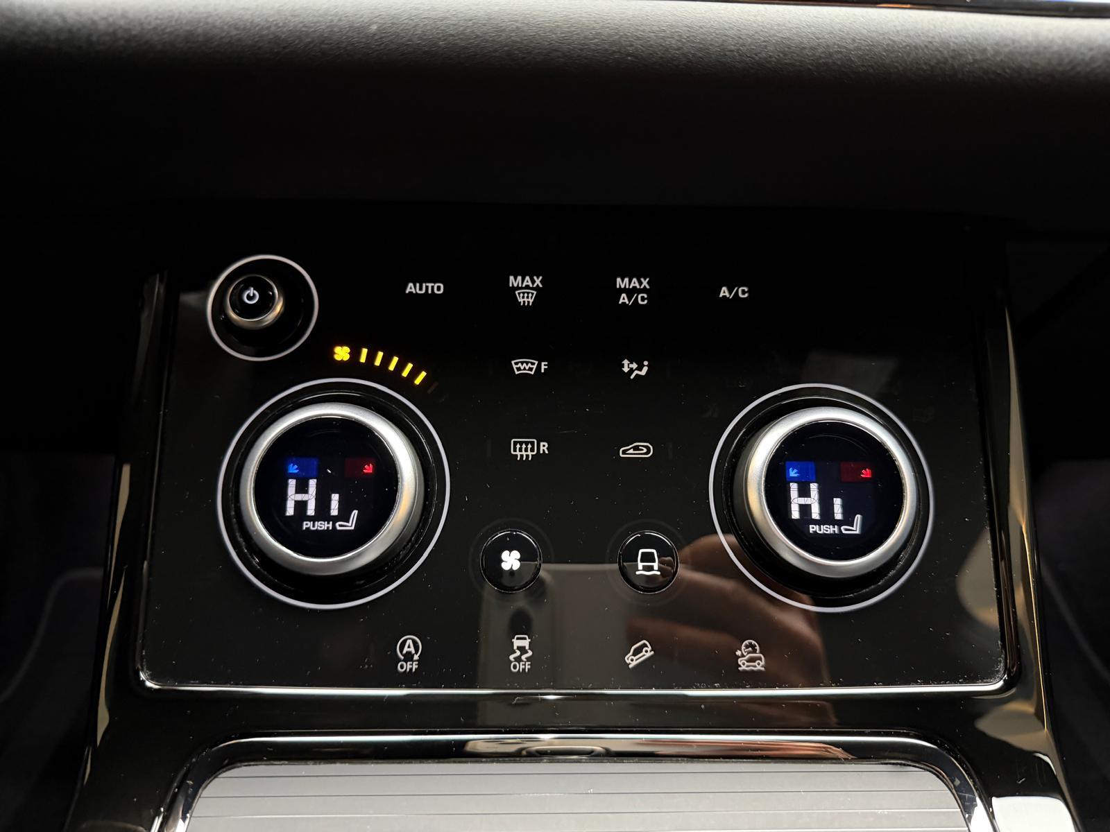LAND ROVER Range Rover Evoque 2.0 D 200 R-Dynamic HSE-image-19