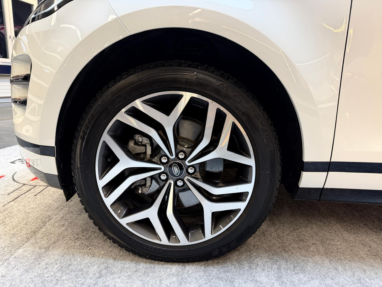 LAND ROVER Range Rover Evoque 2.0 D 200 R-Dynamic HSE-image-11