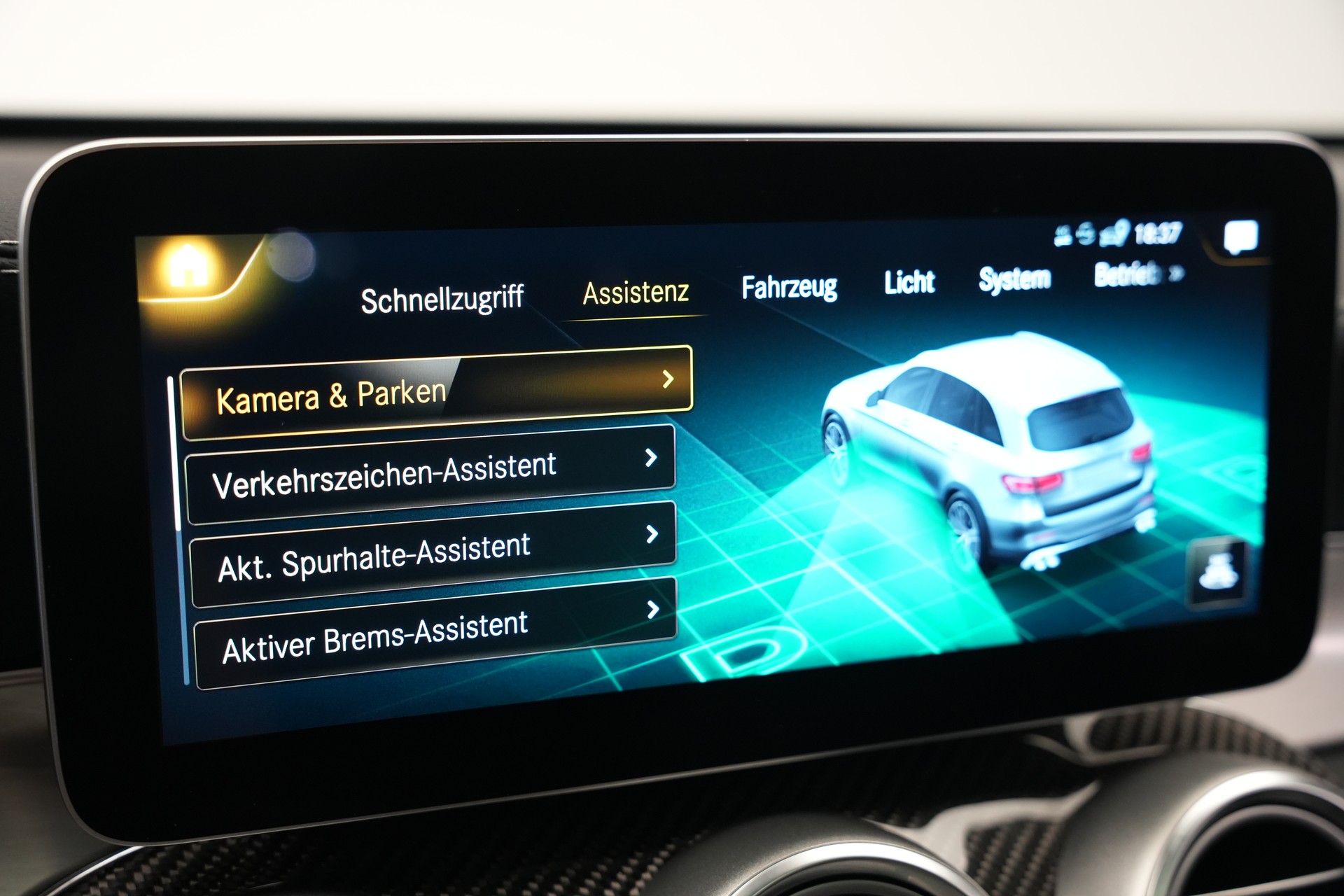 MERCEDES-BENZ GLC 43 AMG 4Matic 9G-Tronic *CH-FZ* *Pano* *Burmester* *HuD* *AHK*-image-34