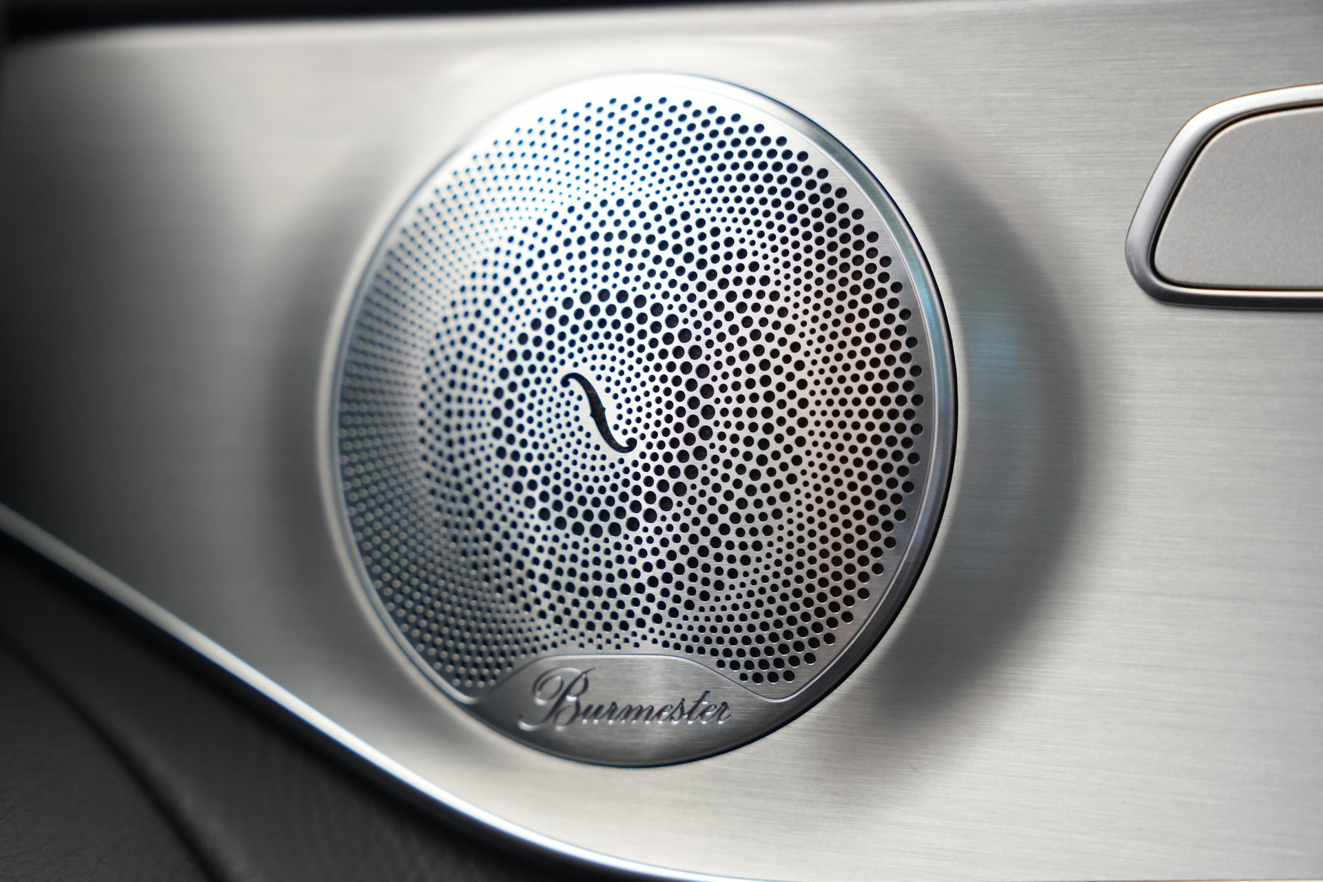 MERCEDES-BENZ GLC 43 AMG 4Matic 9G-Tronic *CH-FZ* *Pano* *Burmester* *HuD* *AHK*-image-37