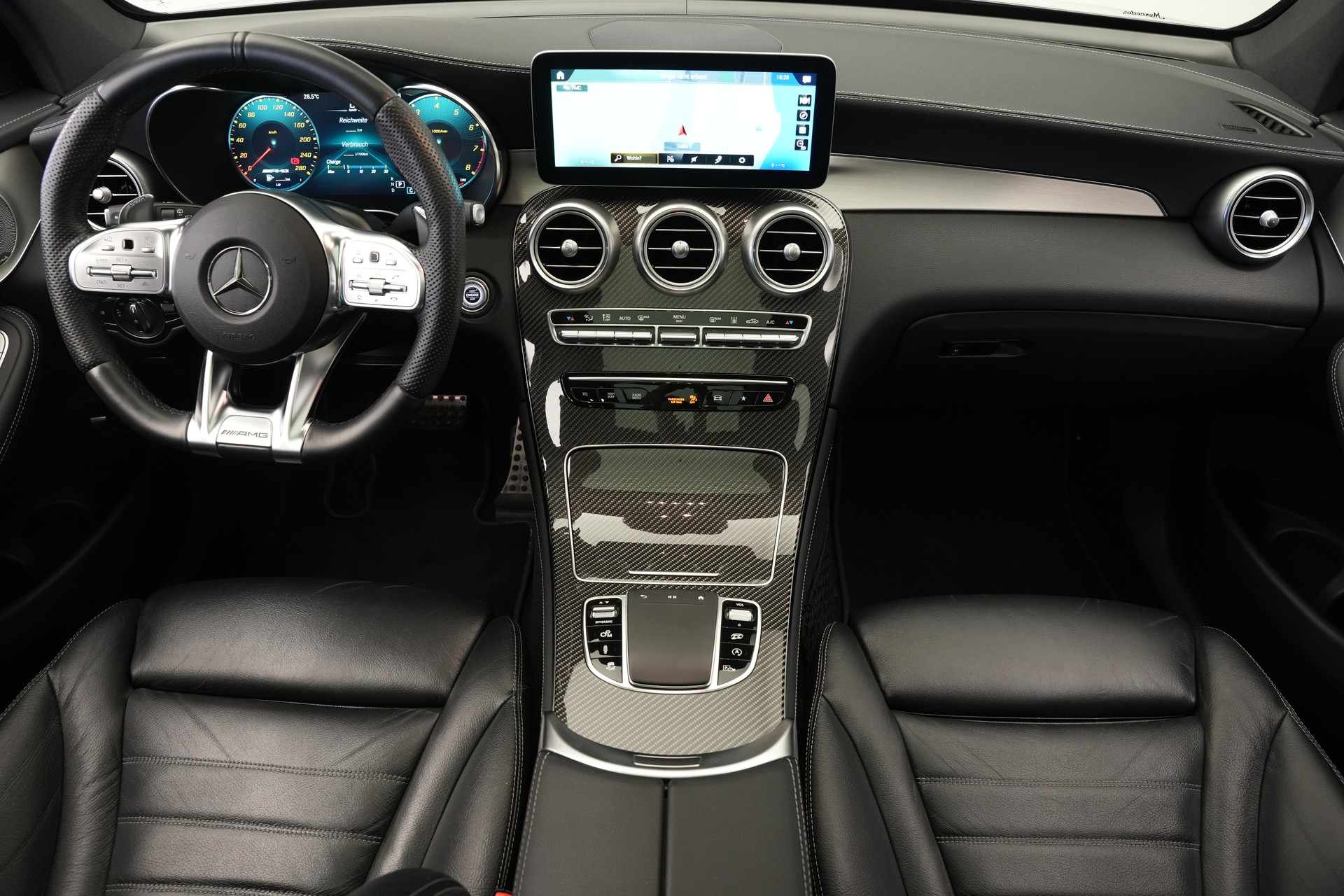 MERCEDES-BENZ GLC 43 AMG 4Matic 9G-Tronic *CH-FZ* *Pano* *Burmester* *HuD* *AHK*-image-9