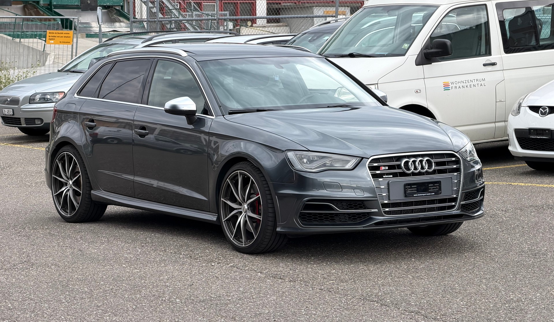 AUDI S3 Sportback 2.0 TFSI quattro S-tronic-image-2