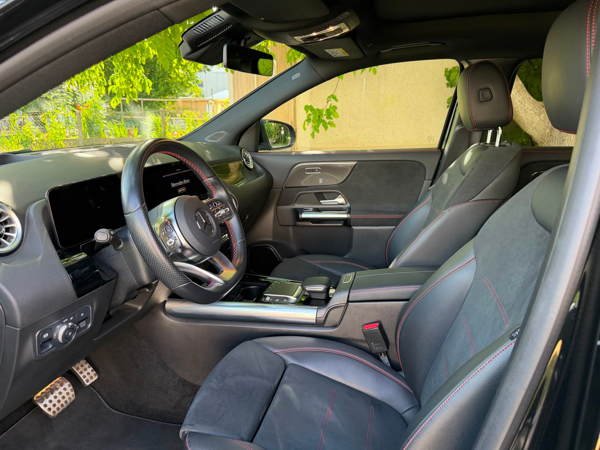 MERCEDES-BENZ GLA 250 4Matic AMG Line 8G-DCT-image-17