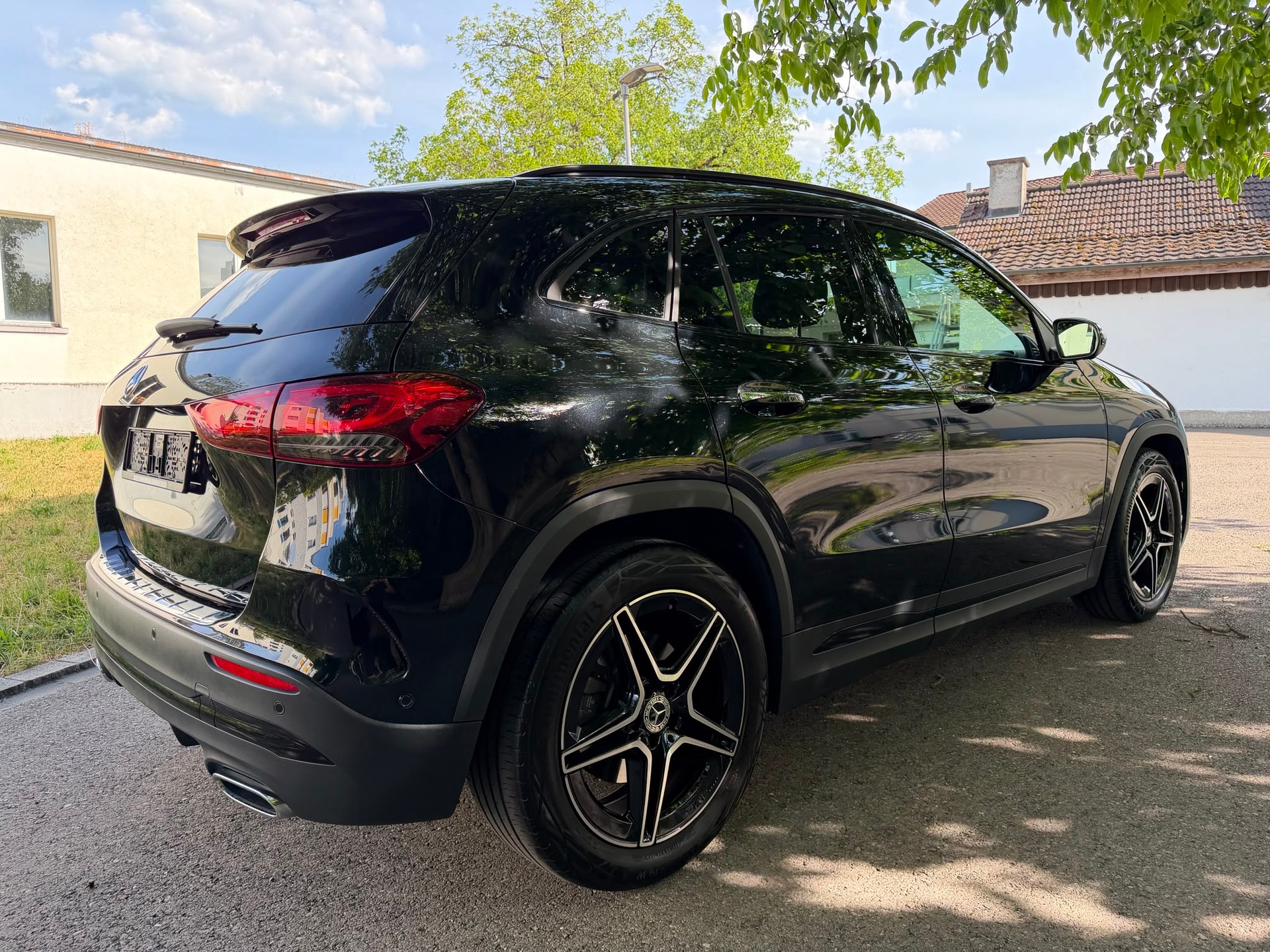 MERCEDES-BENZ GLA 250 4Matic AMG Line 8G-DCT-image-9