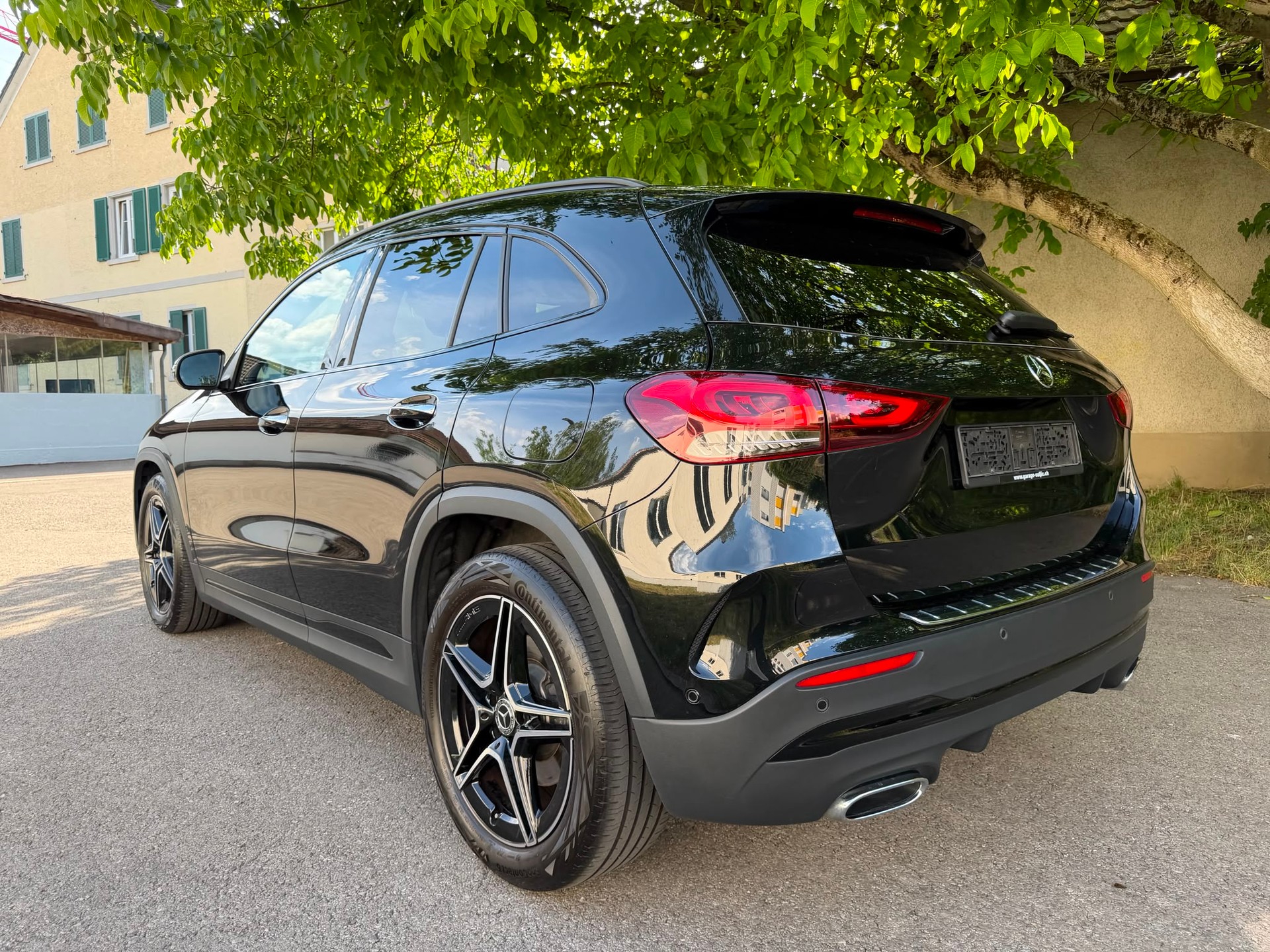 MERCEDES-BENZ GLA 250 4Matic AMG Line 8G-DCT-image-11