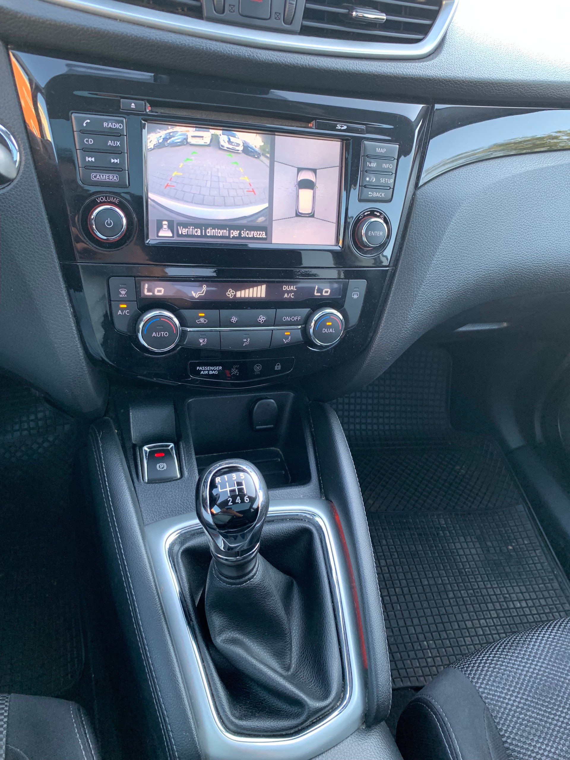 NISSAN Qashqai 1.5 dCi tekna-image-10