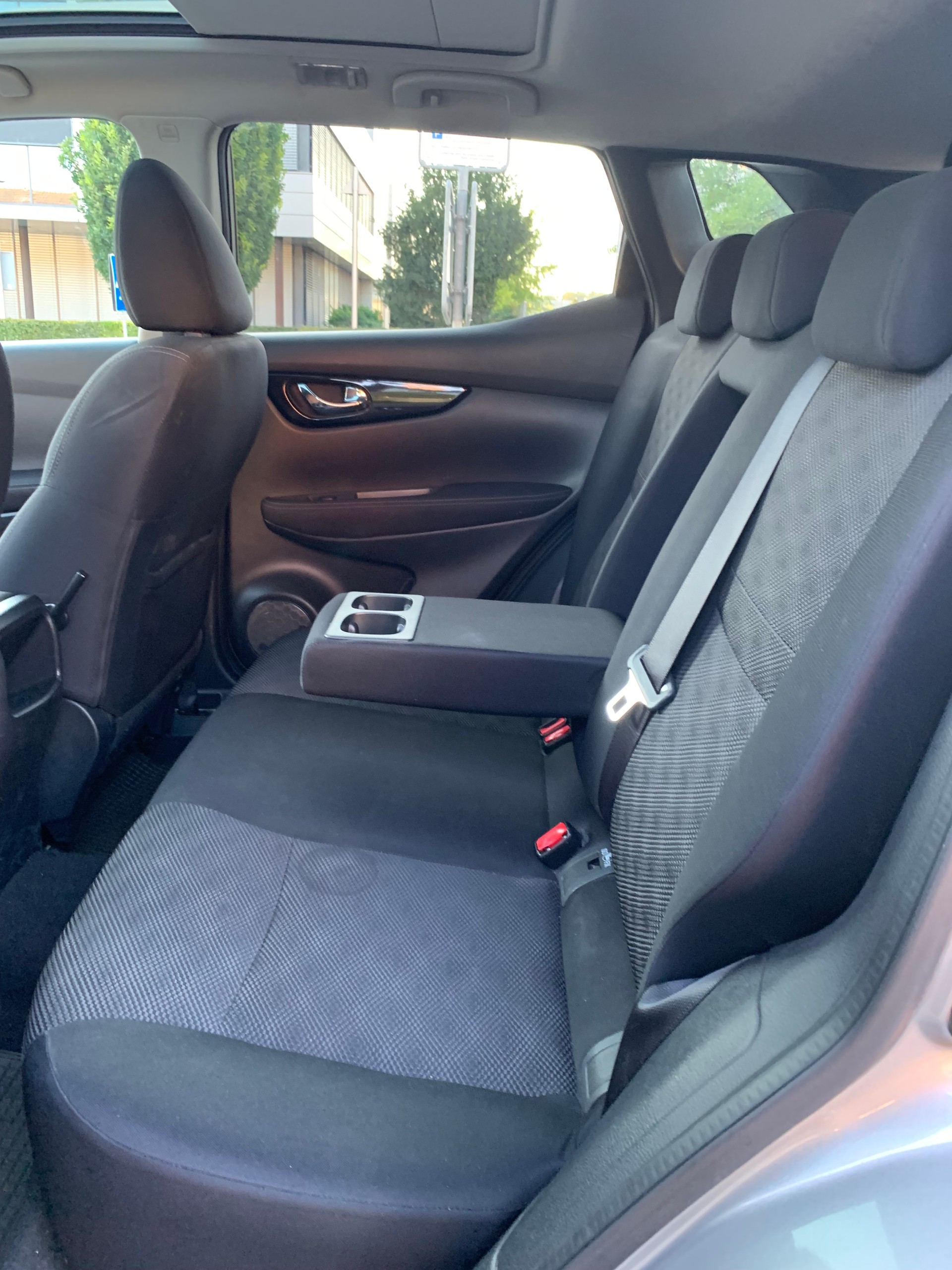 NISSAN Qashqai 1.5 dCi tekna-image-6