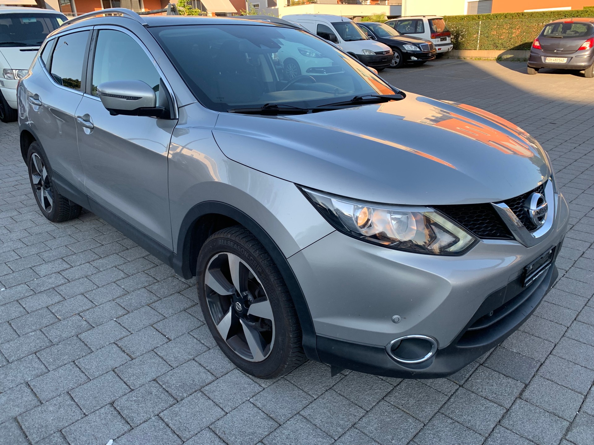 NISSAN Qashqai 1.5 dCi tekna-image-1