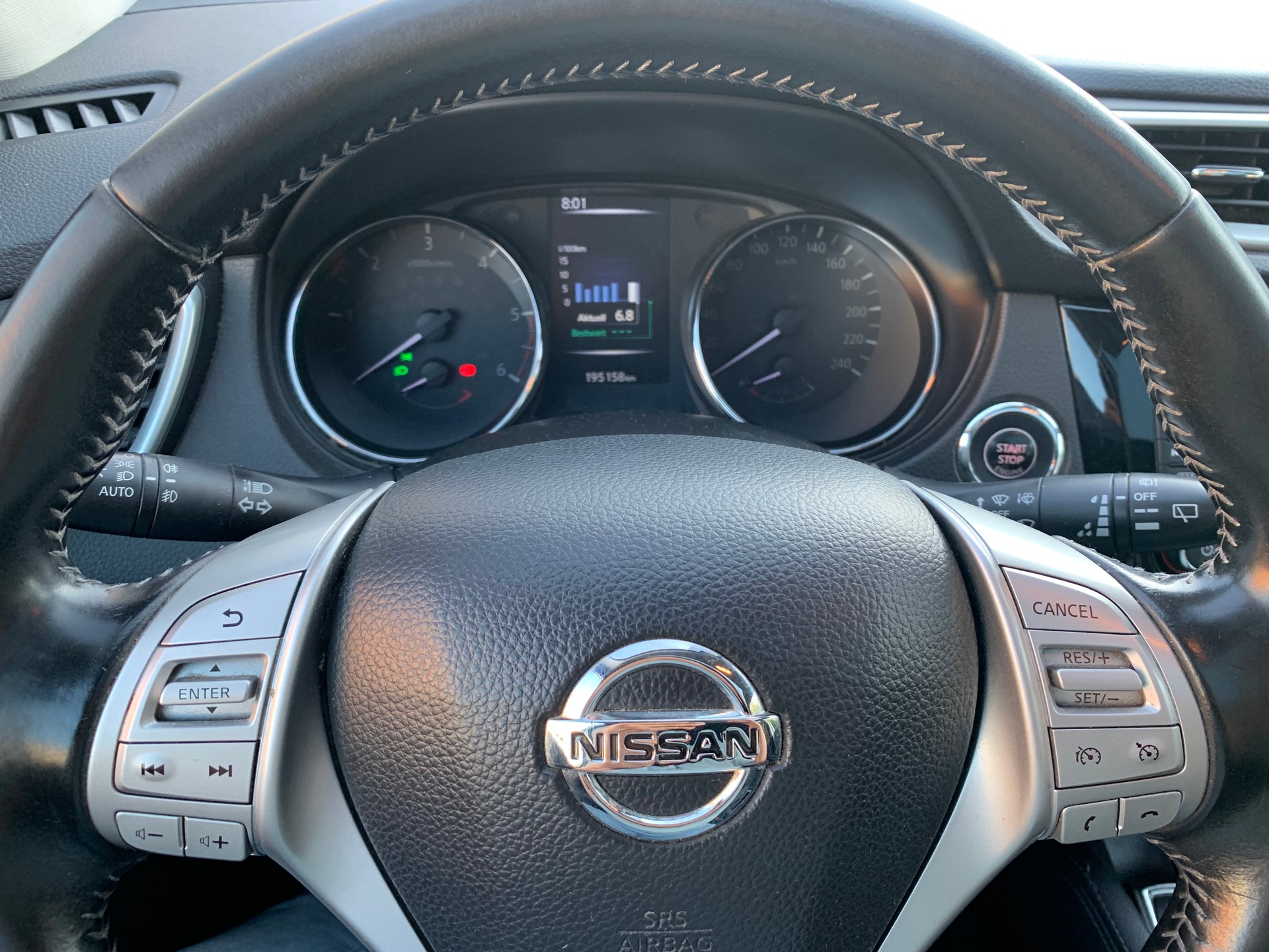 NISSAN Qashqai 1.5 dCi tekna-image-12