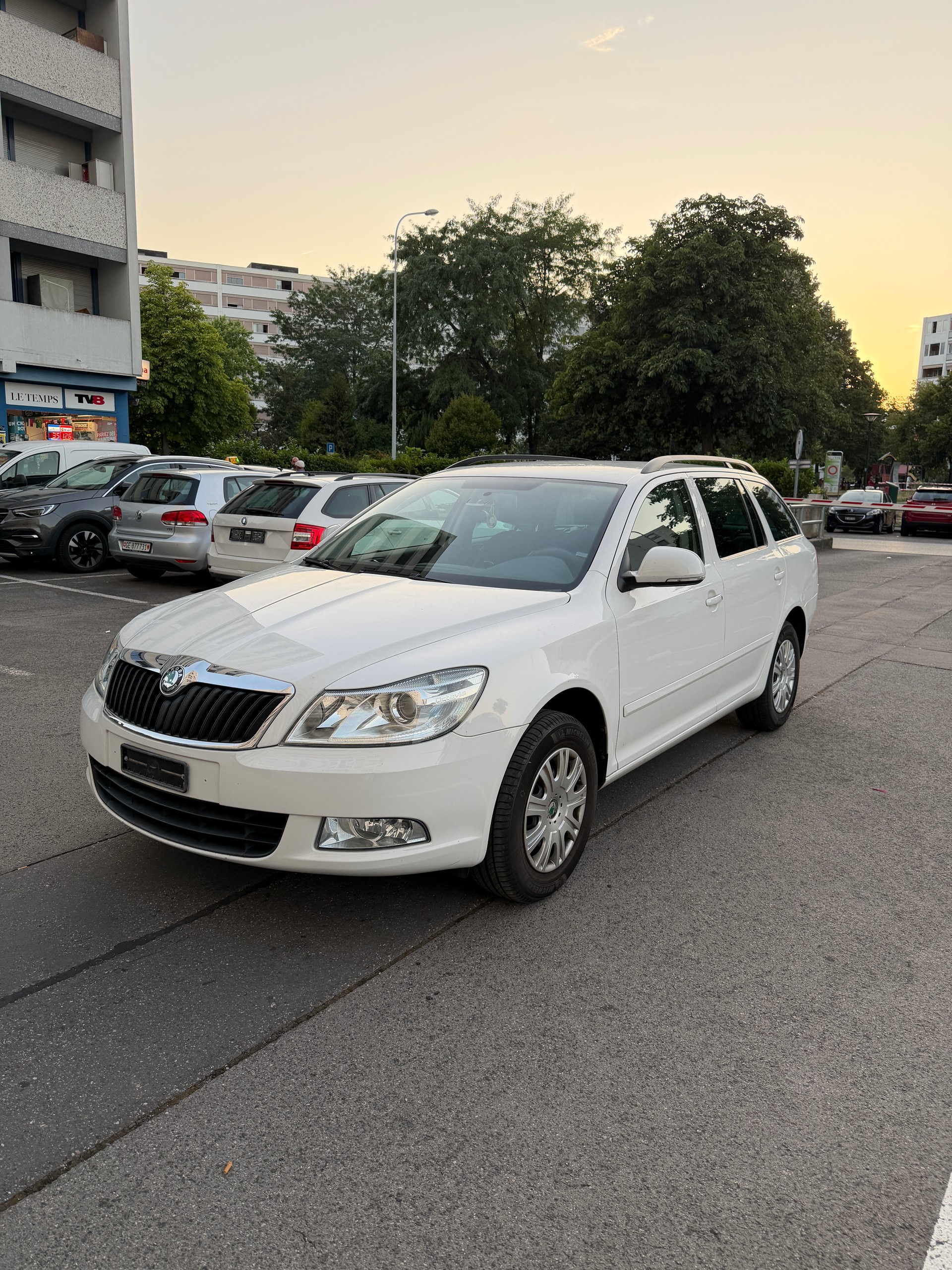 SKODA Octavia Combi 2.0 TDI Family DSG - Expertise 10/07/2026-image-0