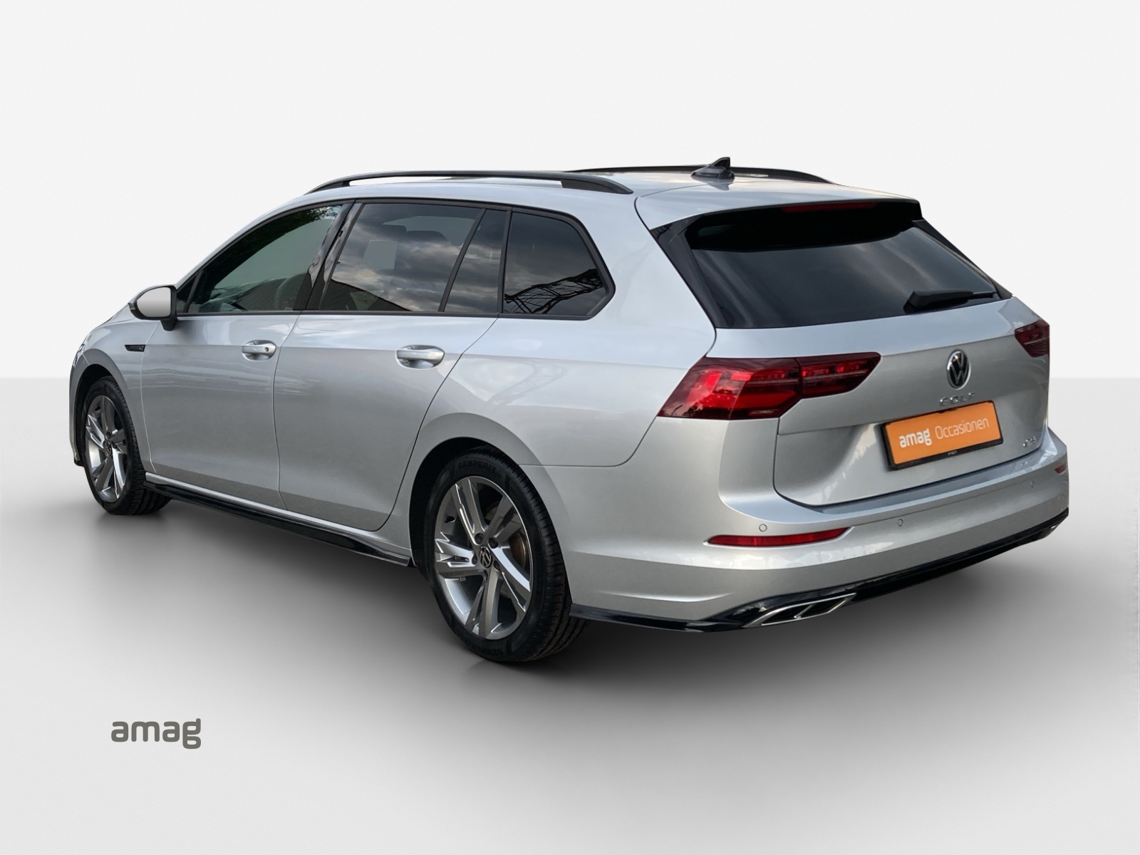 VW Golf Variant 1.5 eTSI mHEV R-Line-image-2