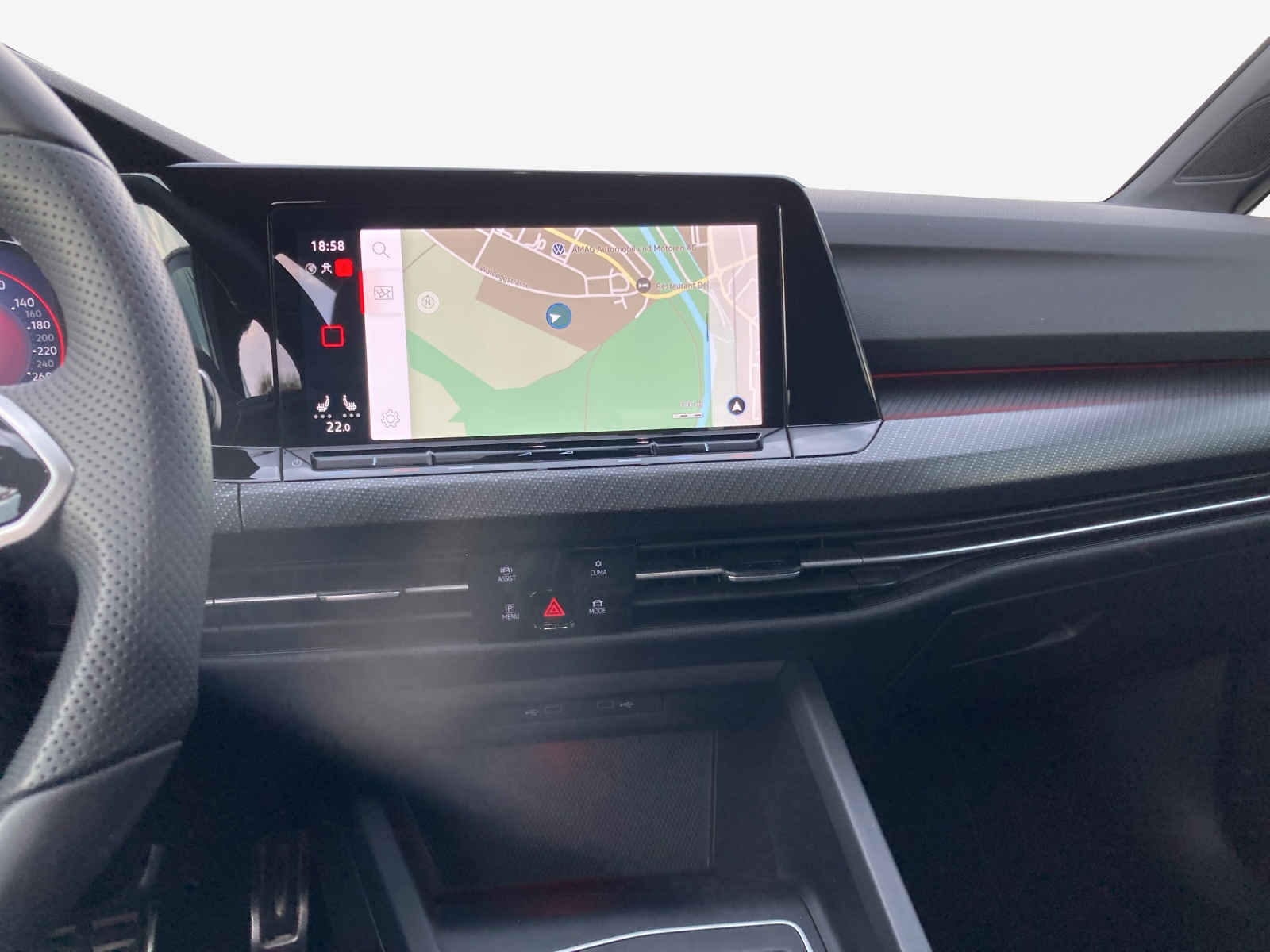 VW Golf Variant 1.5 eTSI mHEV R-Line-image-10