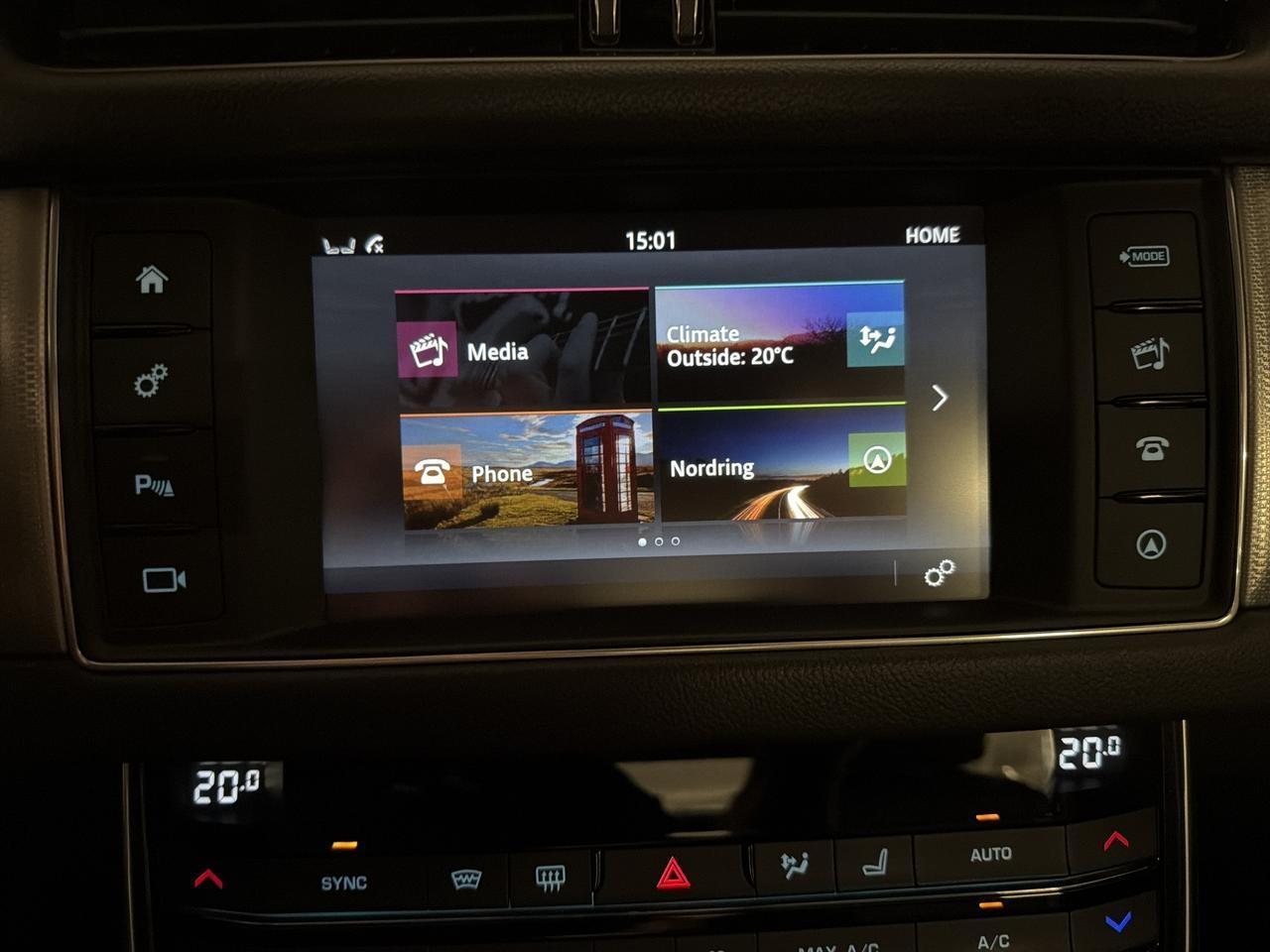 JAGUAR XF 3.0 V6 Prestige AWD-image-18