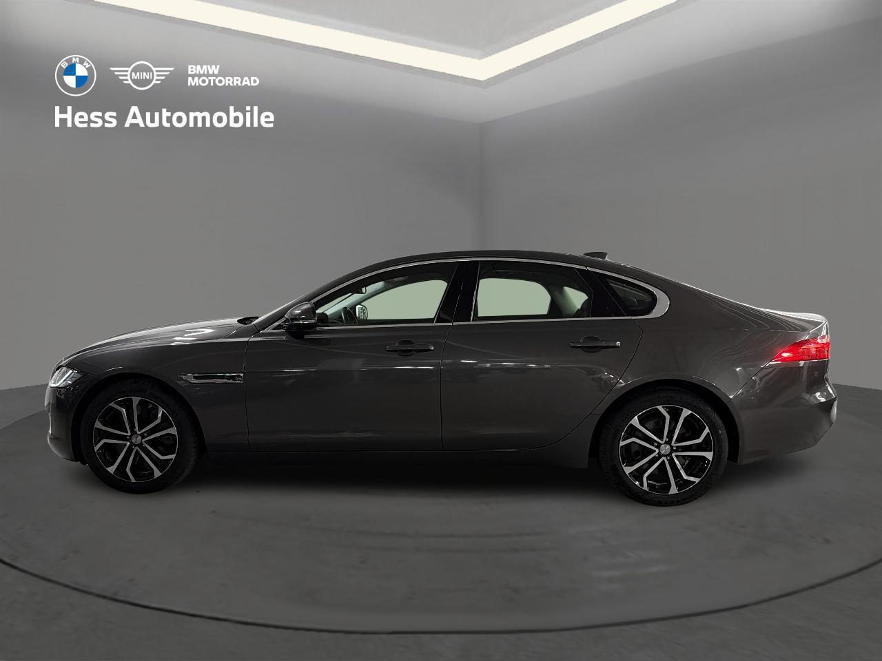 JAGUAR XF 3.0 V6 Prestige AWD-image-3