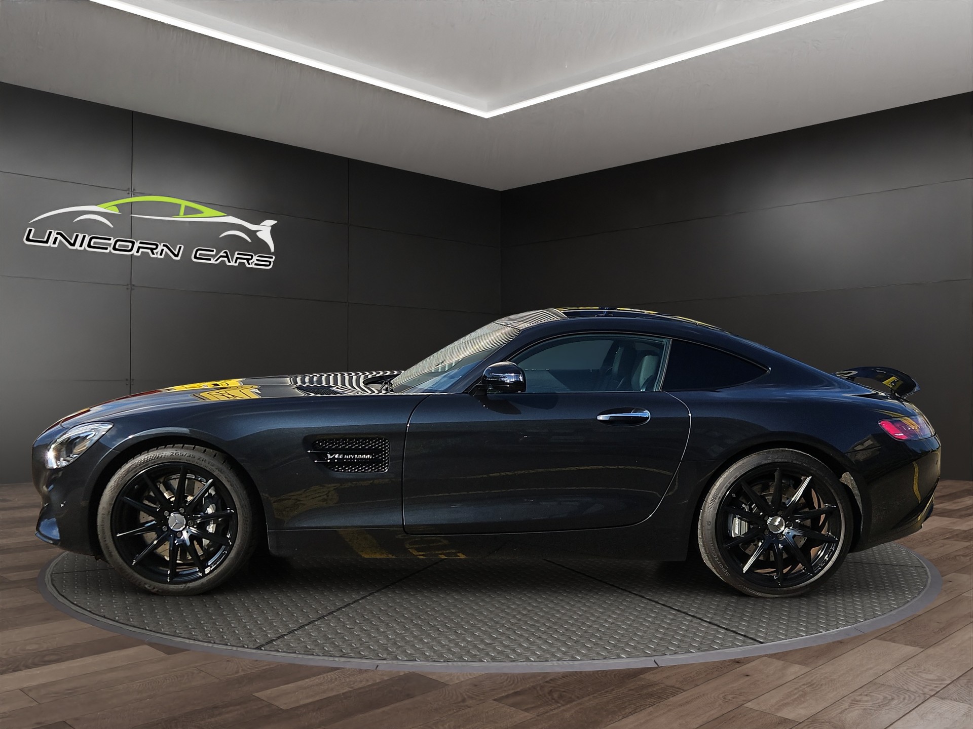 MERCEDES-BENZ AMG GT Speedshift DCT-showroom-element-3