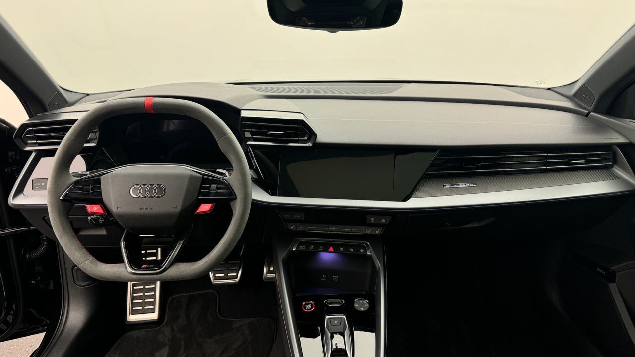 AUDI RS3 Sportback 2.5 TSI quattro S-tronic-image-5