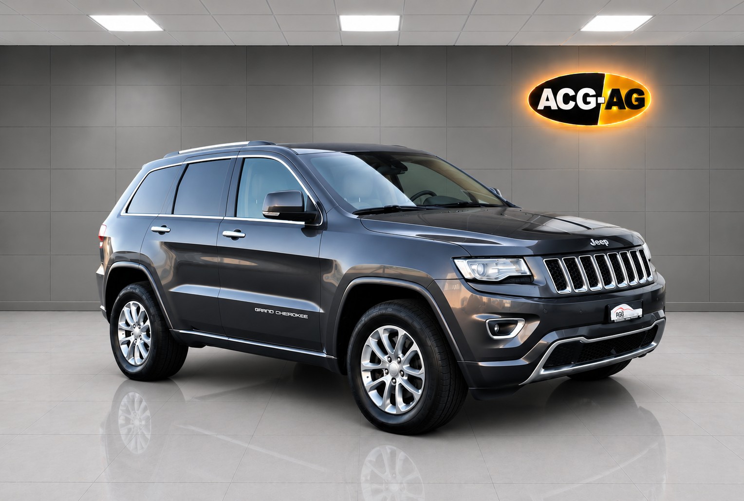 JEEP Grand Cherokee 3.0 CRD Overland Automatic ** Voll-Leder ** Gr-Navi ** RF-Kamera ** Anh-Kupplung ** Panorama-Glasdach ** Ab MFK-image-0