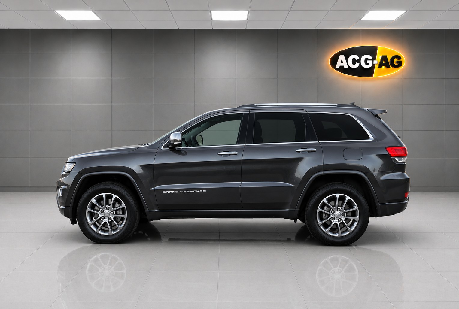 JEEP Grand Cherokee 3.0 CRD Overland Automatic ** Voll-Leder ** Gr-Navi ** RF-Kamera ** Anh-Kupplung ** Panorama-Glasdach ** Ab MFK-image-3