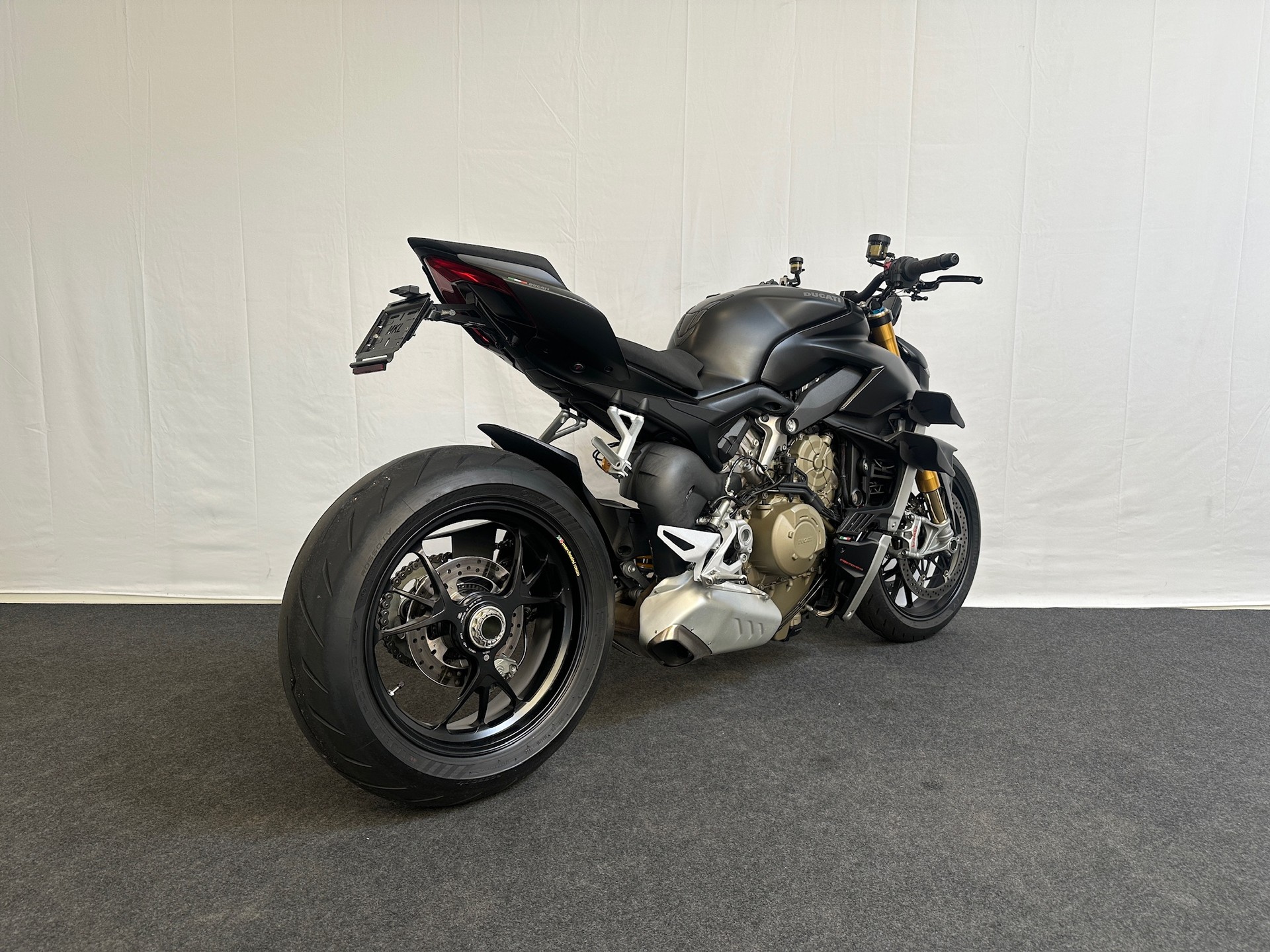 DUCATI Streetfighter V4 S-image-6