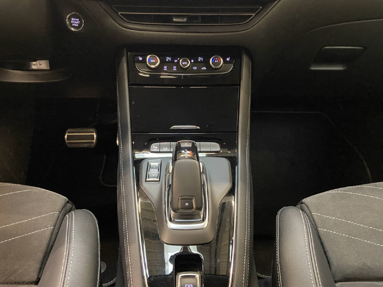 OPEL Grandland 1.5 D Elegance-image-9