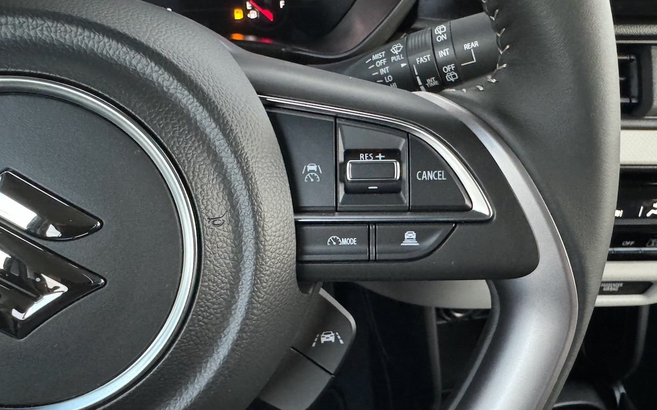 SUZUKI NEW SWIFT 1.2 COMPACT+ HYBRID 4X4-image-14