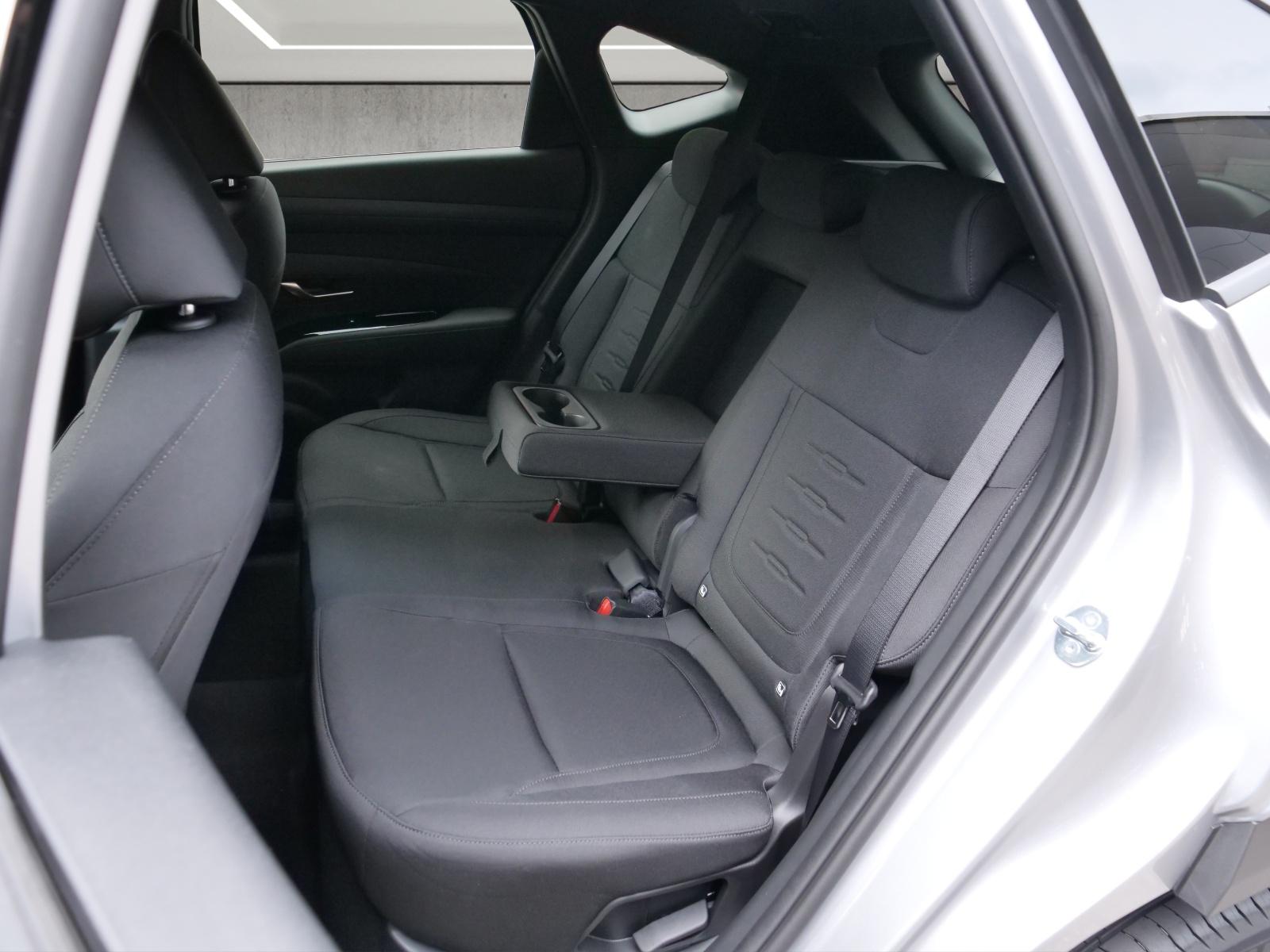 HYUNDAI Tucson 1.6 T-GDi HEV Origo Blackline 4WD-image-10