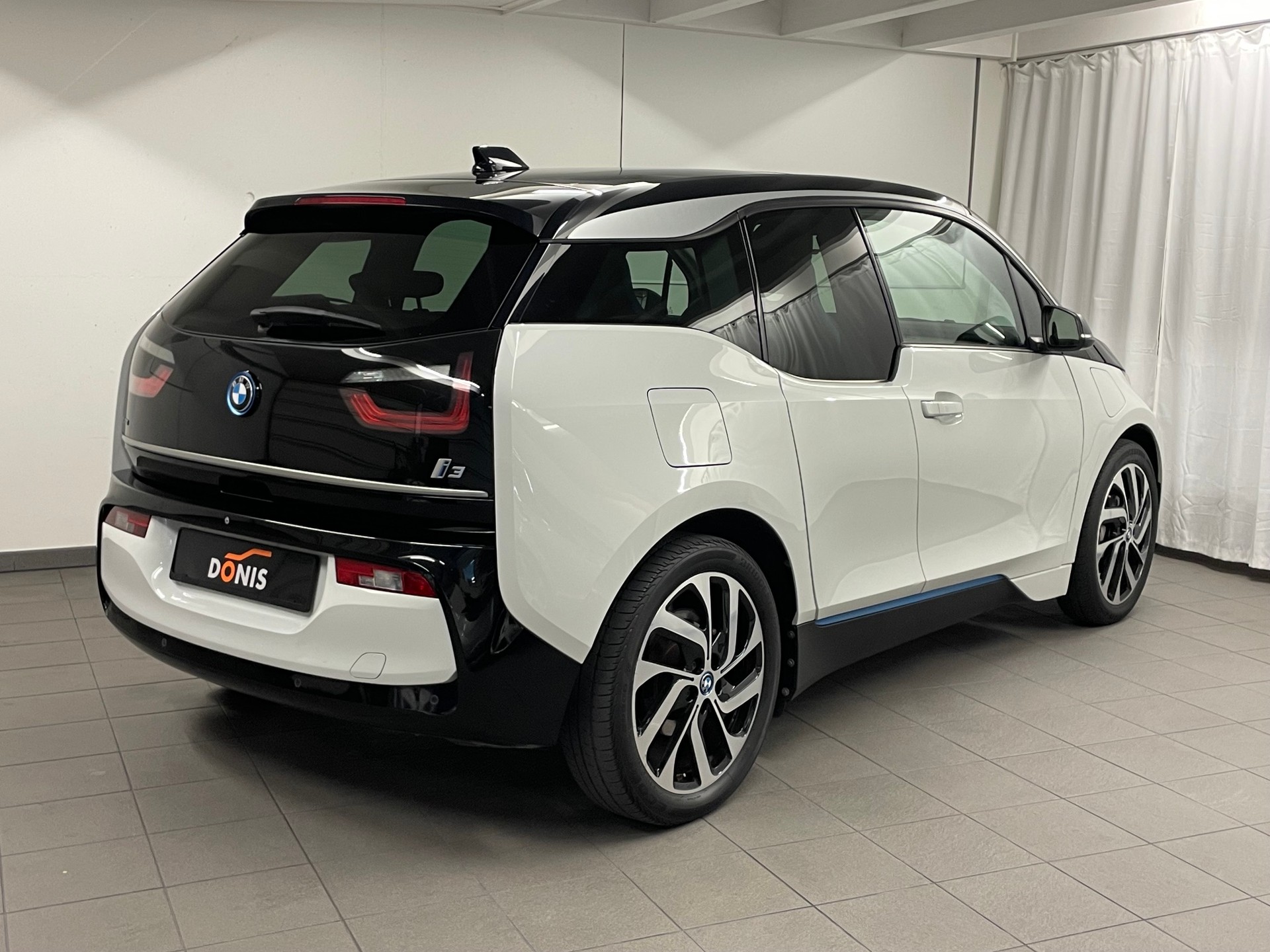 BMW i3 (94Ah) Range Extender-image-4