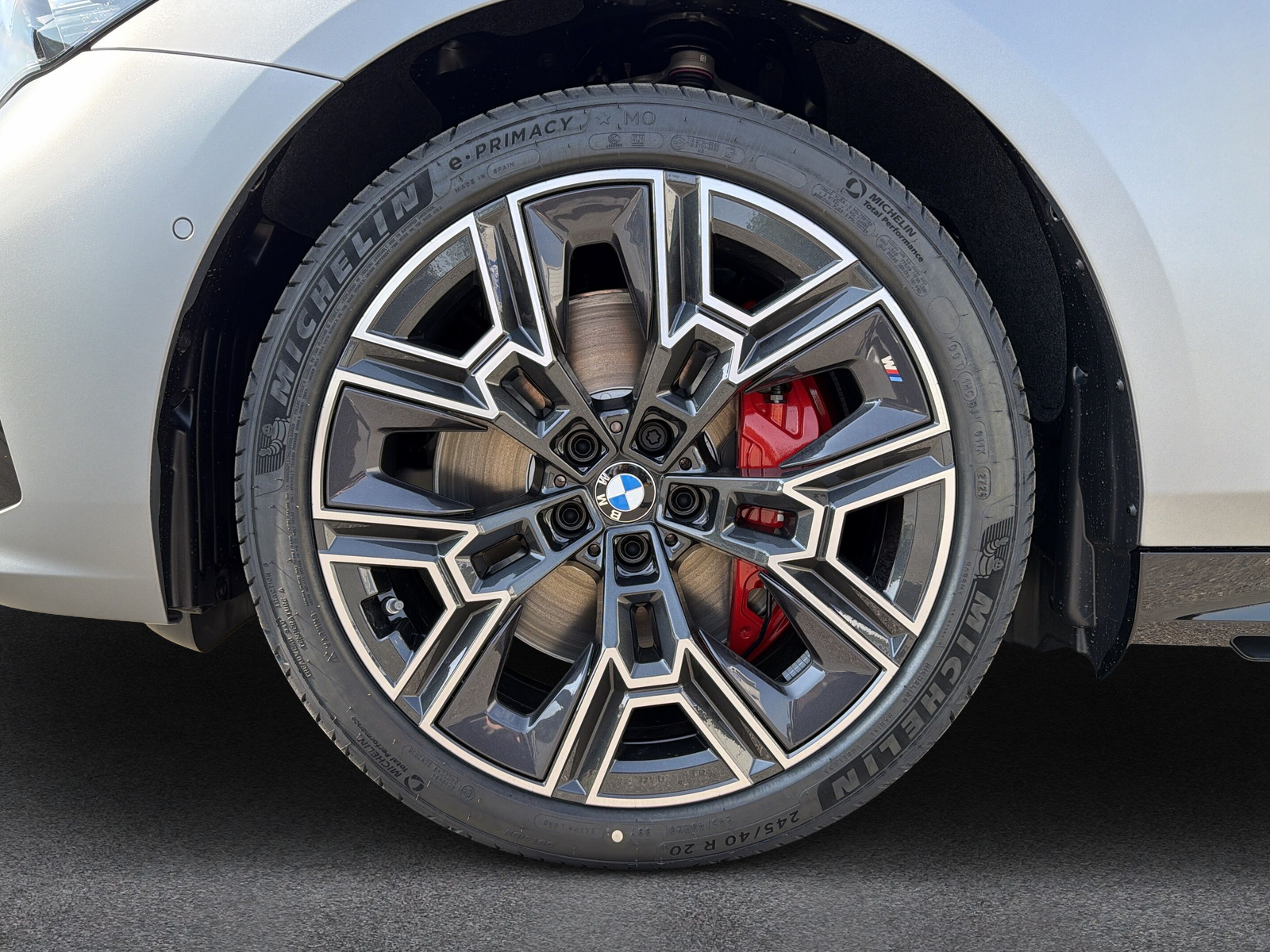 BMW i5 xDrive40 M Sport Pro-image-9