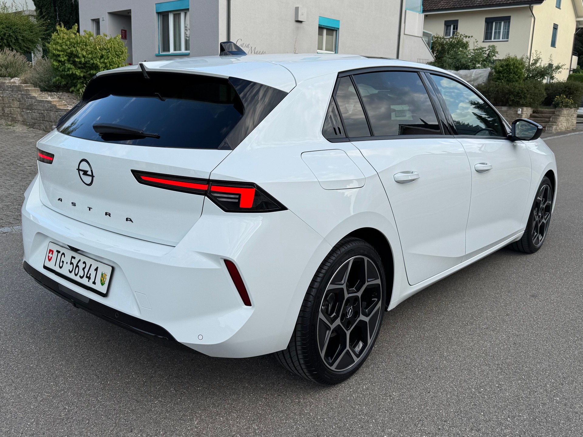 OPEL Astra 1.2 T 130 Ultimate-image-3