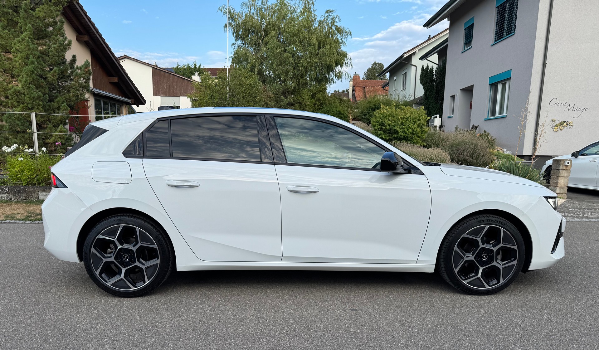 OPEL Astra 1.2 T 130 Ultimate-image-4