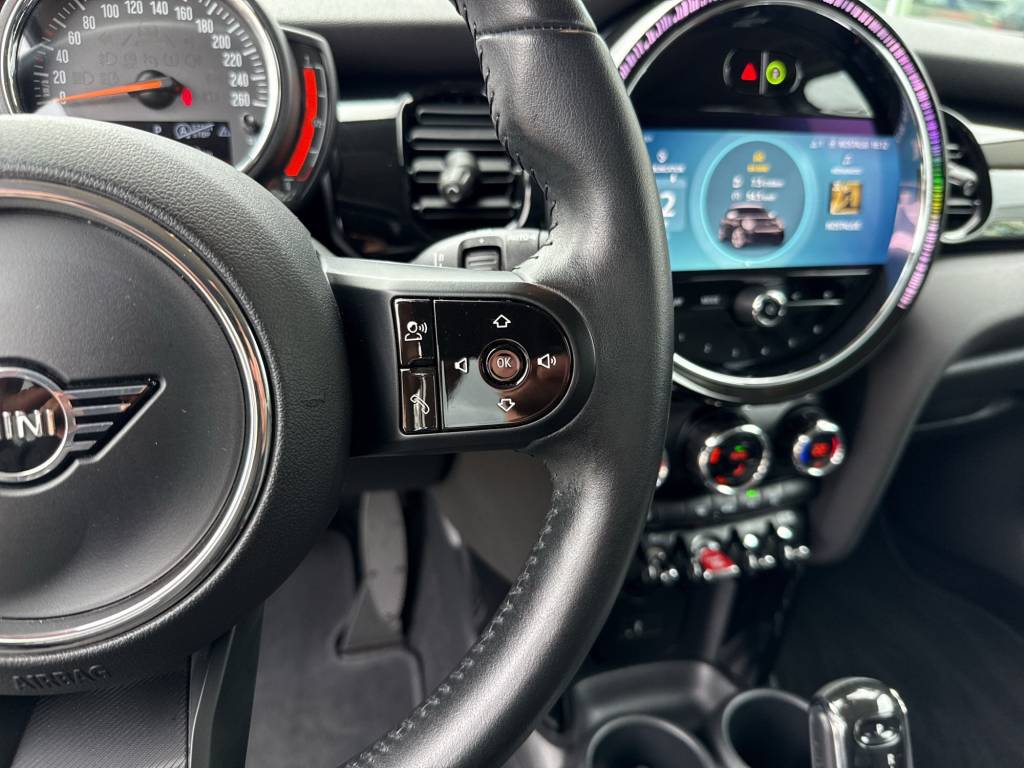 MINI Cooper Steptronic DKG-image-16