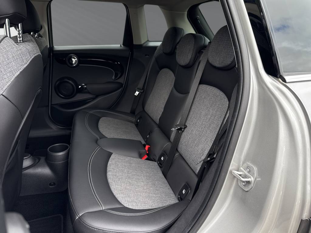 MINI Cooper Steptronic DKG-image-7