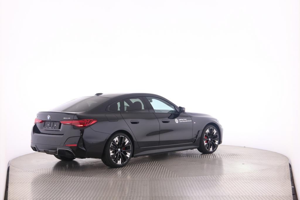 BMW i4 xDrive40-image-7