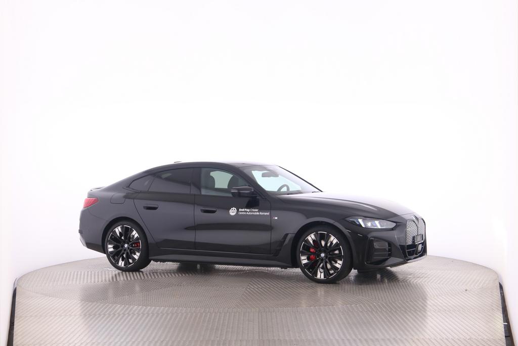 BMW i4 xDrive40-image-10