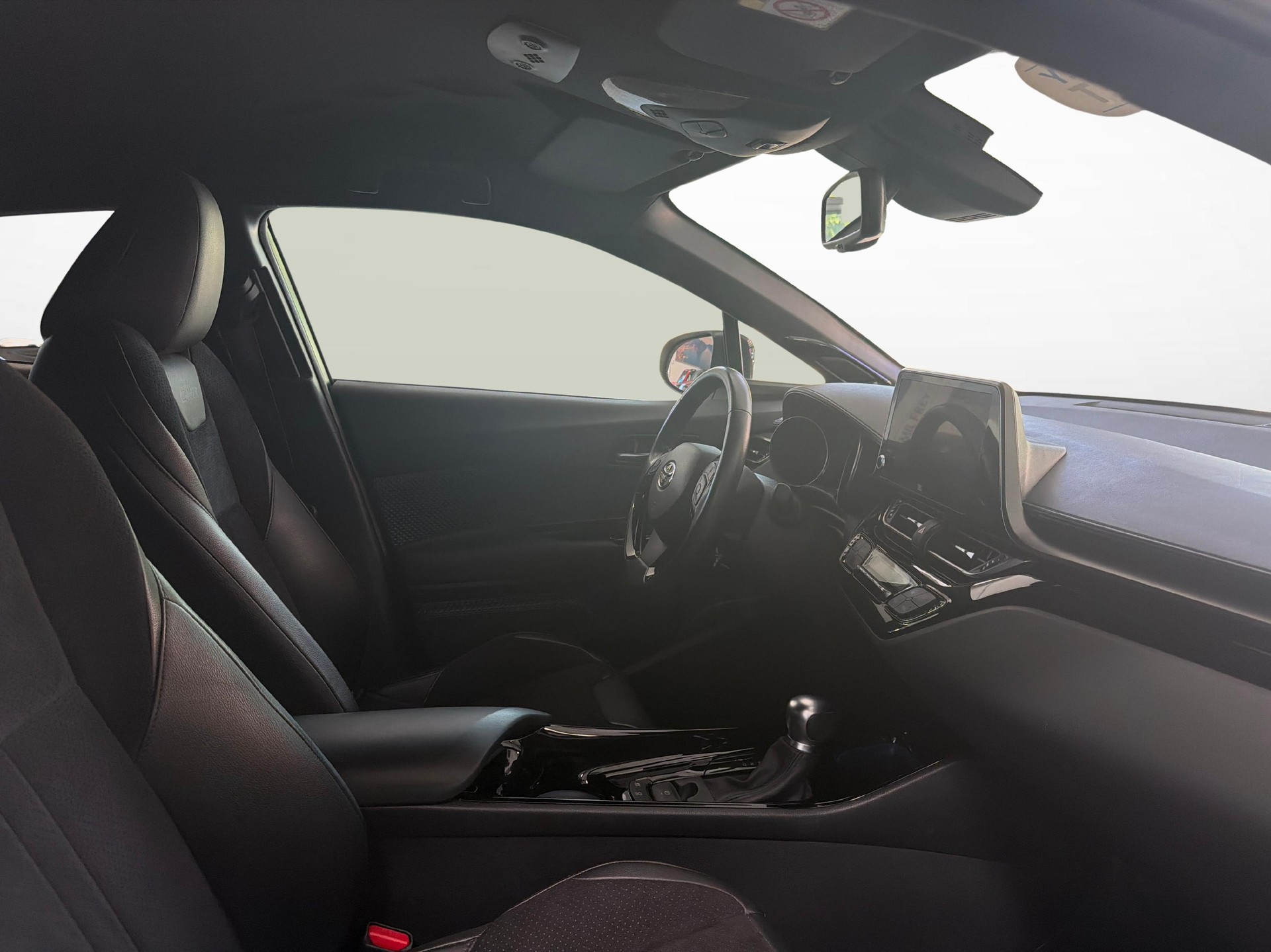 TOYOTA C-HR 2.0 VVTi HSD Move + Ruote invernali incluse-image-9