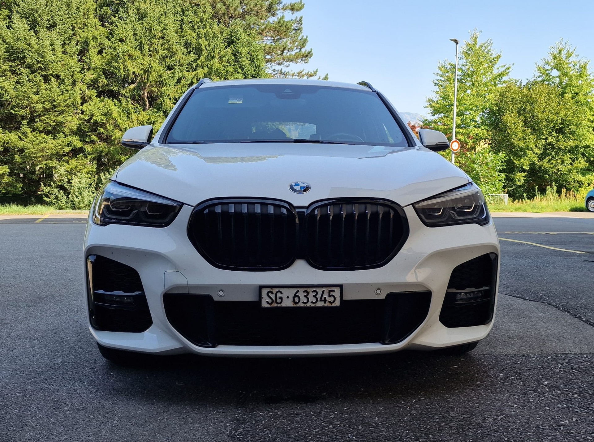 BMW 20d xDrive-image-1