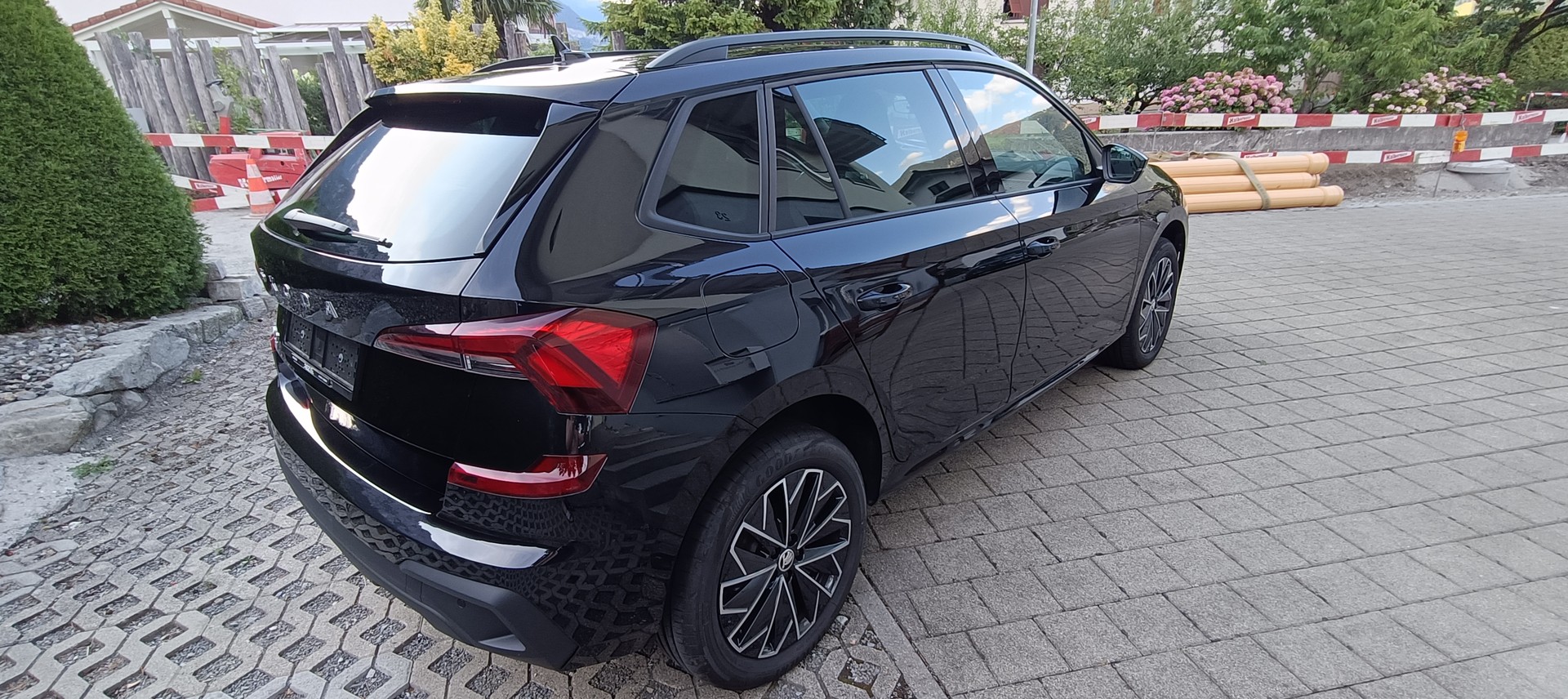 SKODA 1.5 TSI Dynamic DSG-image-2