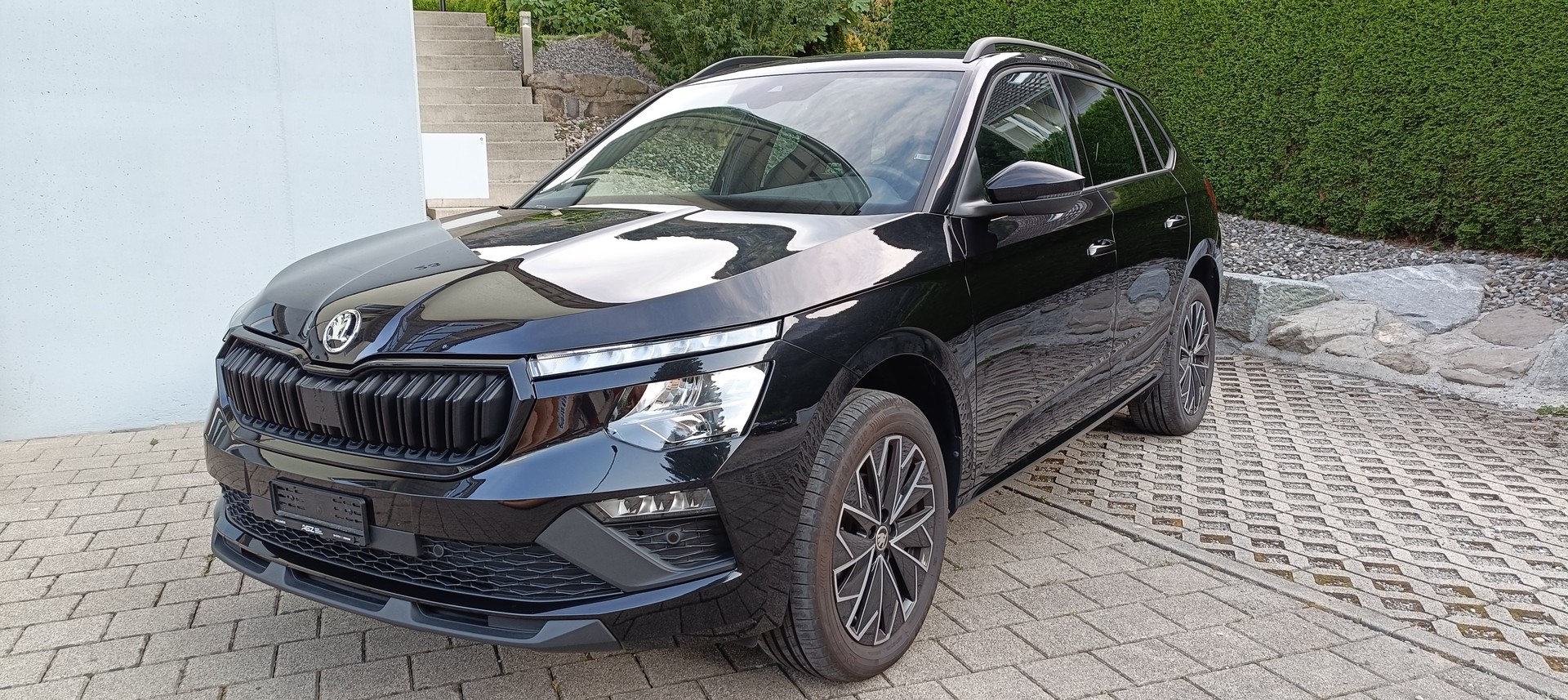 SKODA 1.5 TSI Dynamic DSG-image-1