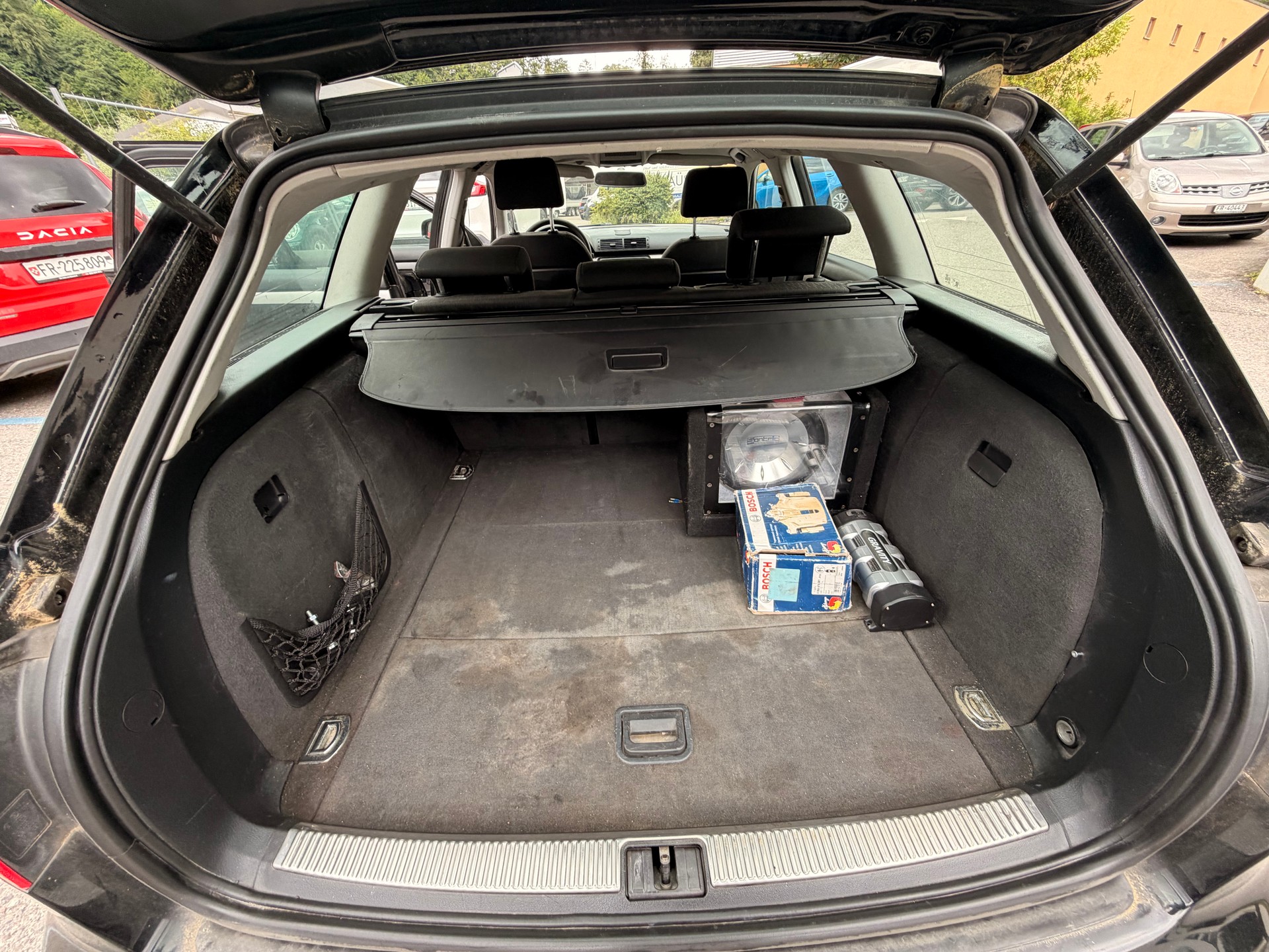 AUDI A4 Avant 2.0-image-11